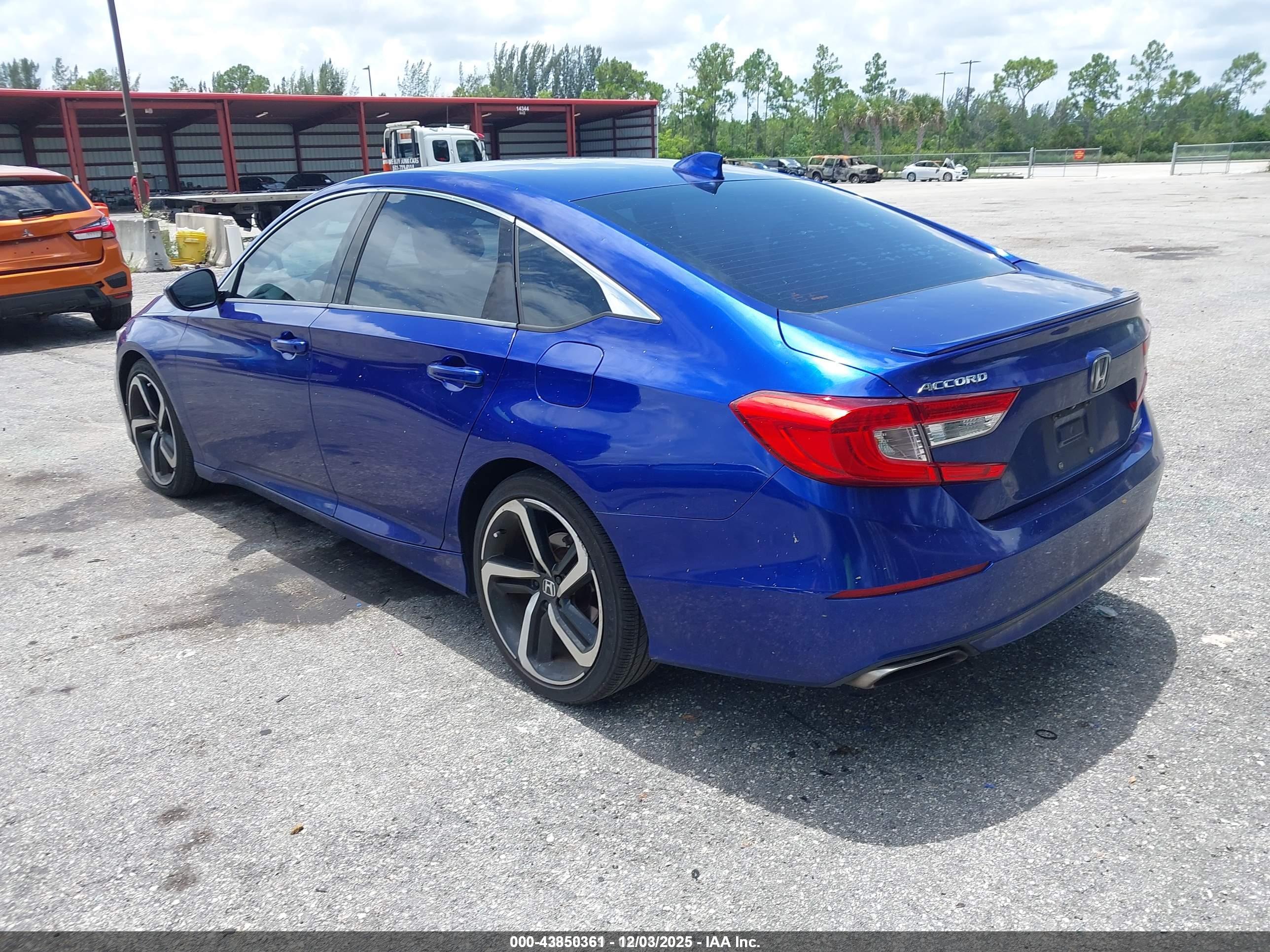 HONDA ACCORD image 3
