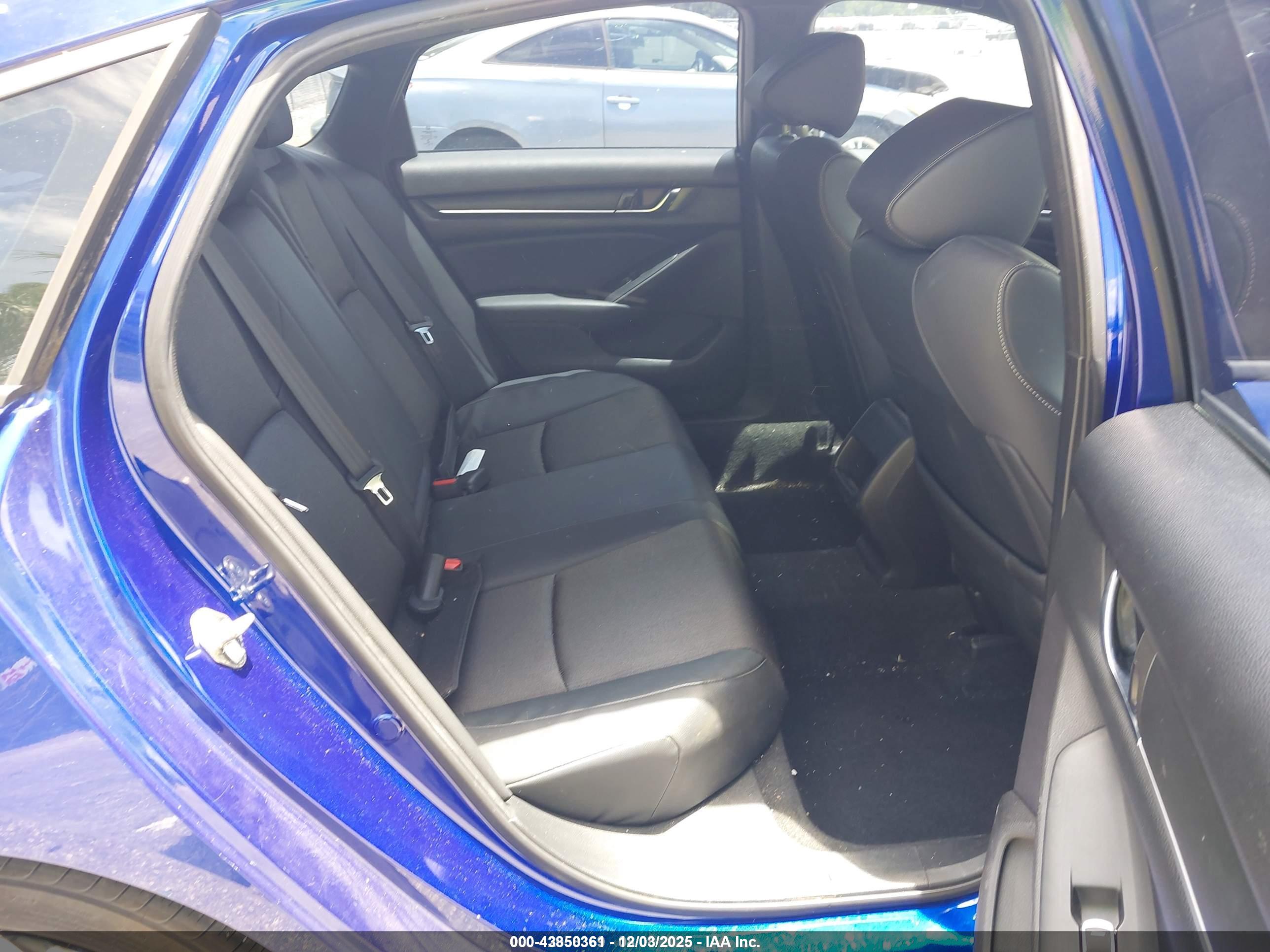 HONDA ACCORD image 8