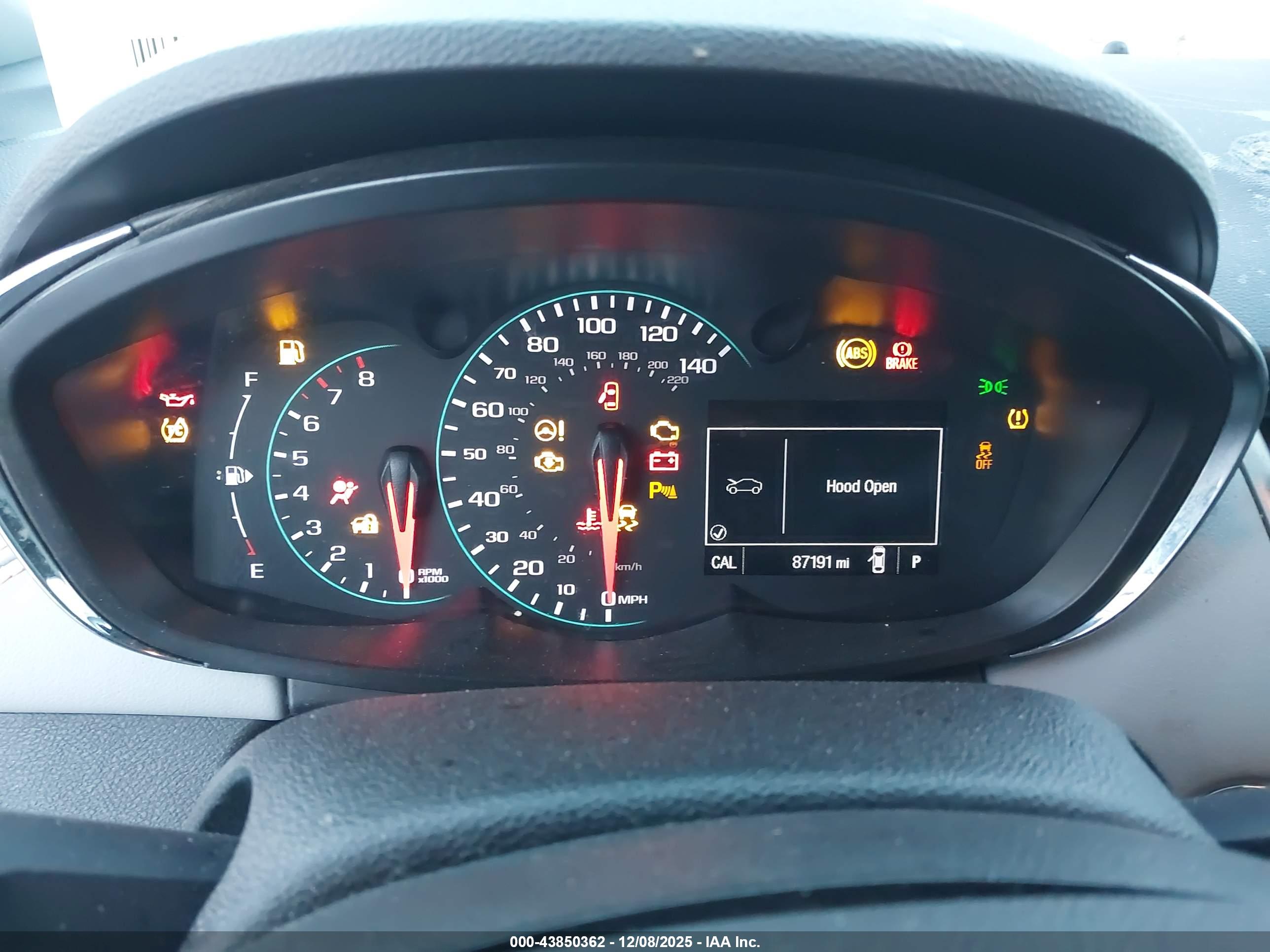 CHEVROLET TRAX image 7