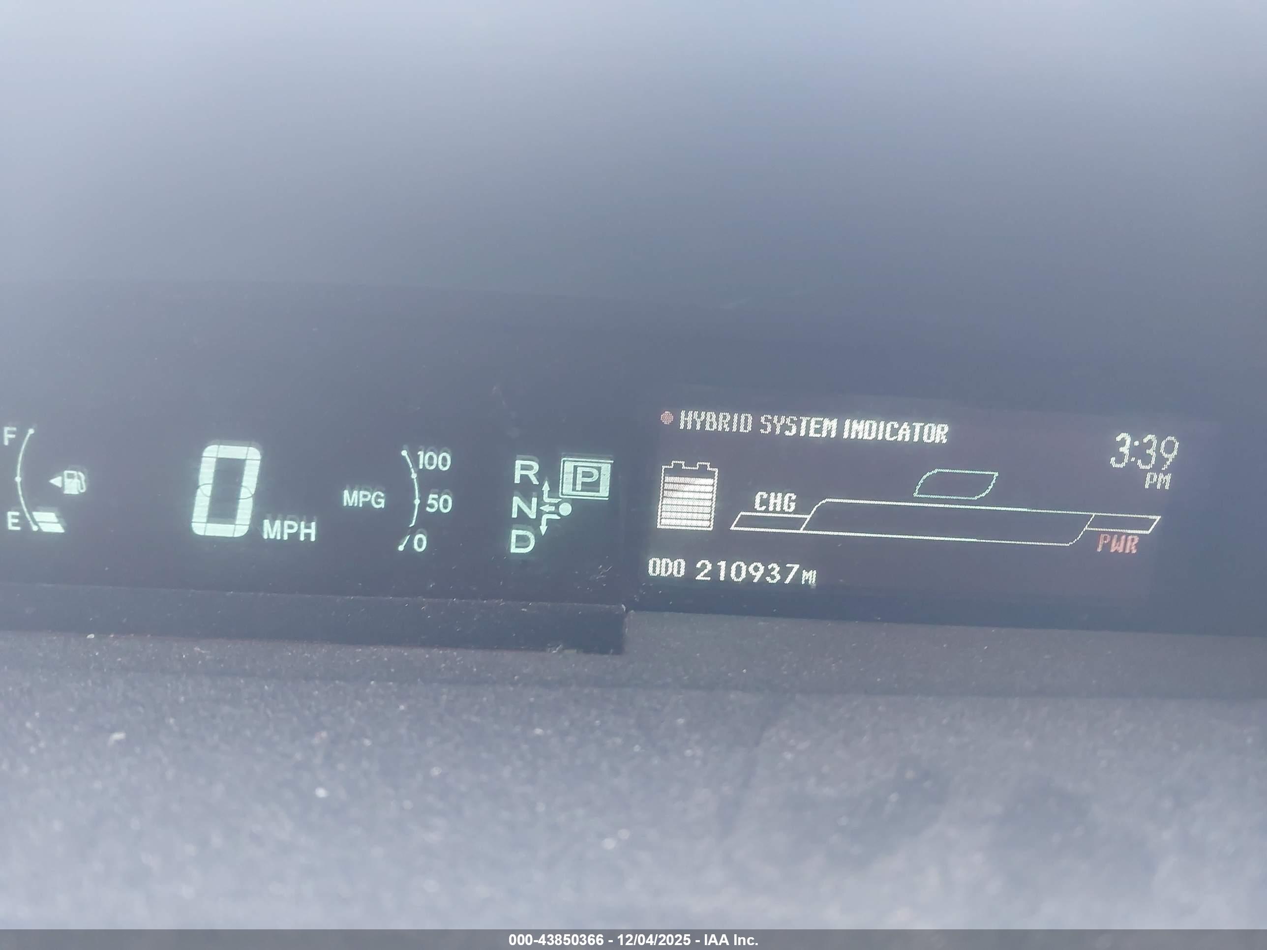 TOYOTA PRIUS image 7