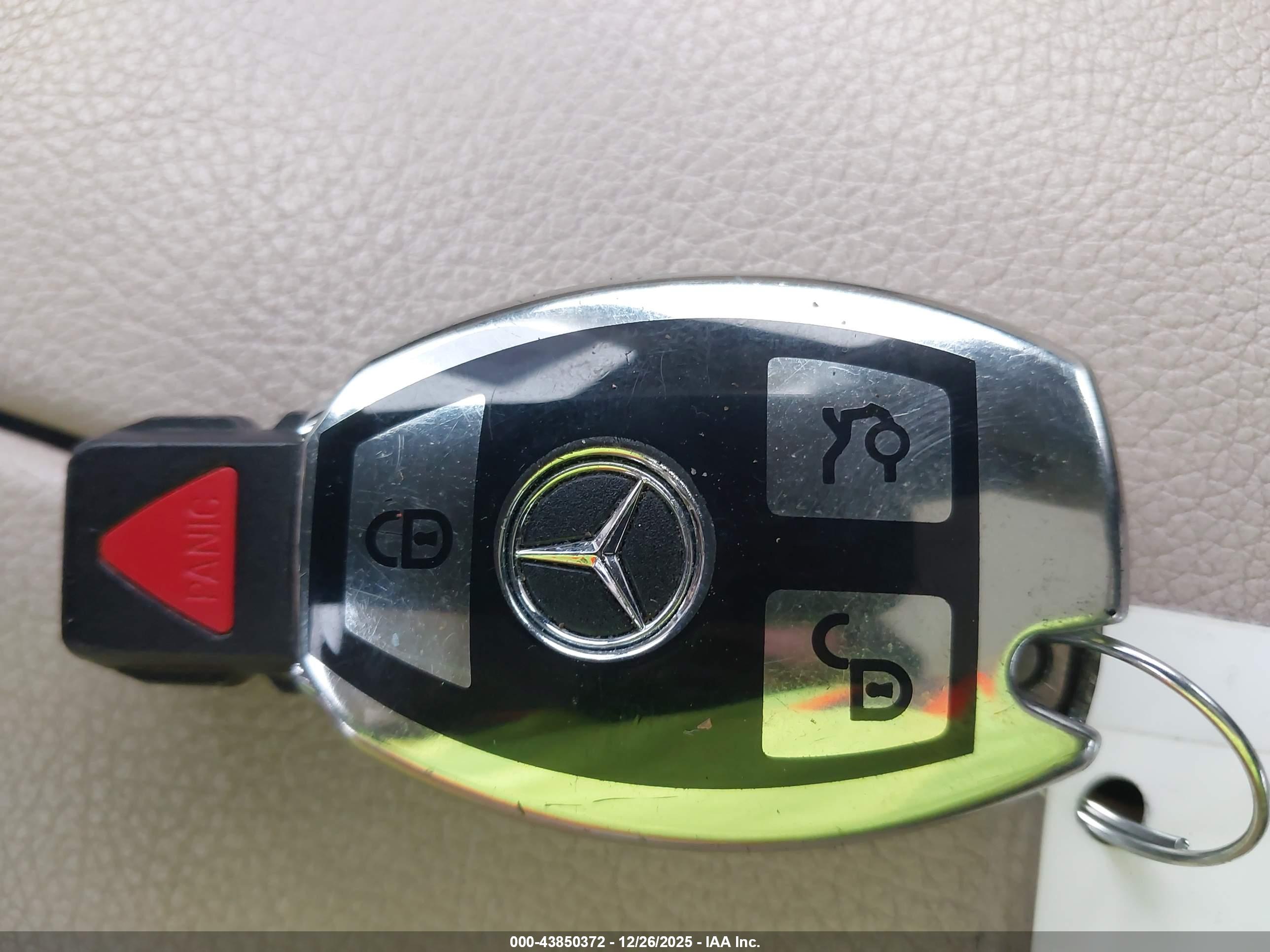 MERCEDES-BENZ C image 11