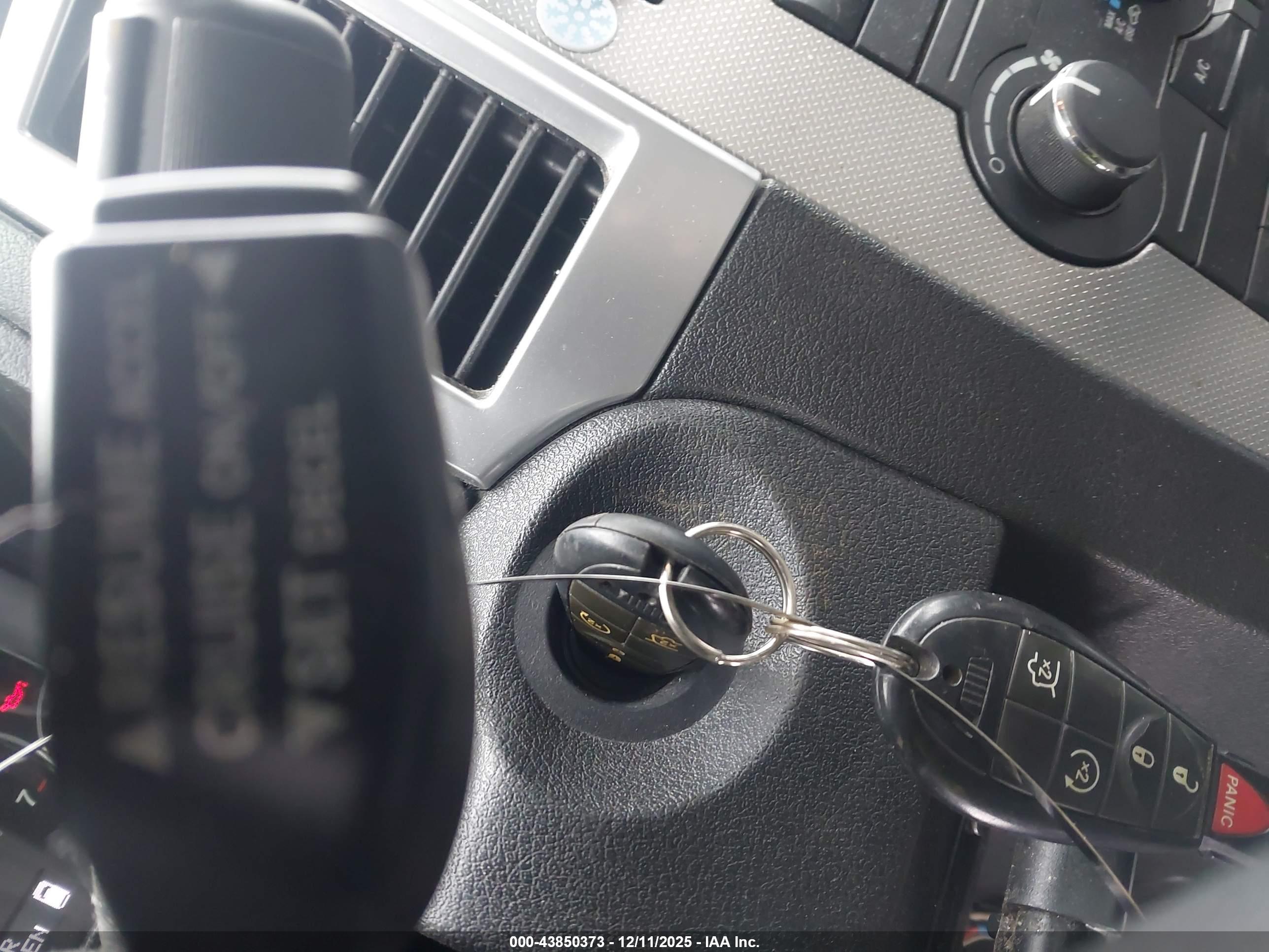 JEEP GRAND image 11