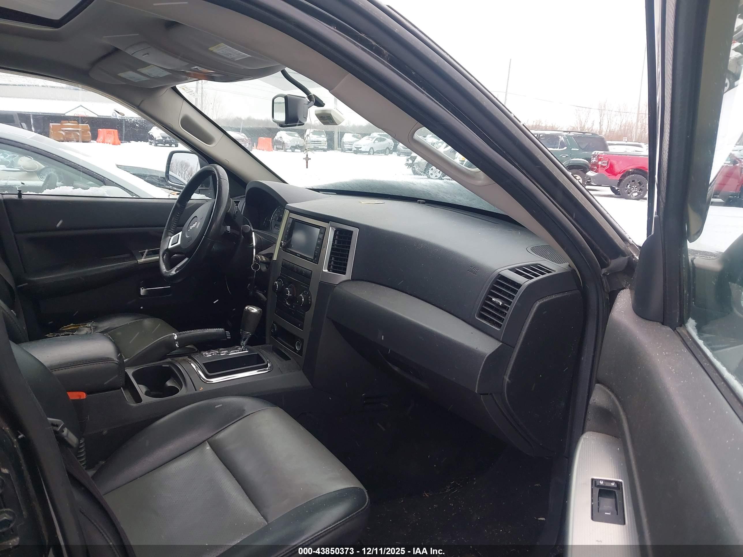 JEEP GRAND image 5