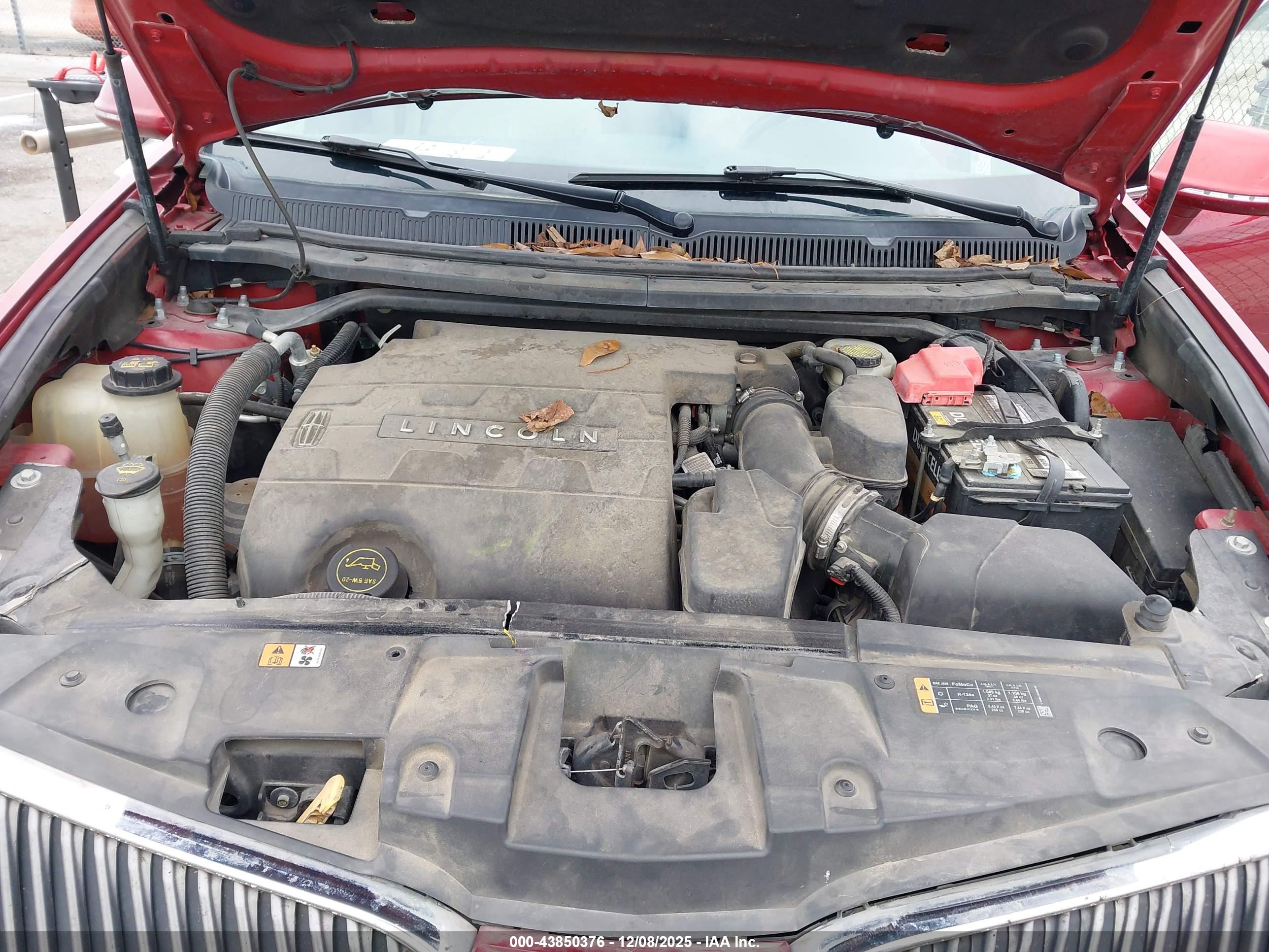 LINCOLN MKT image 10