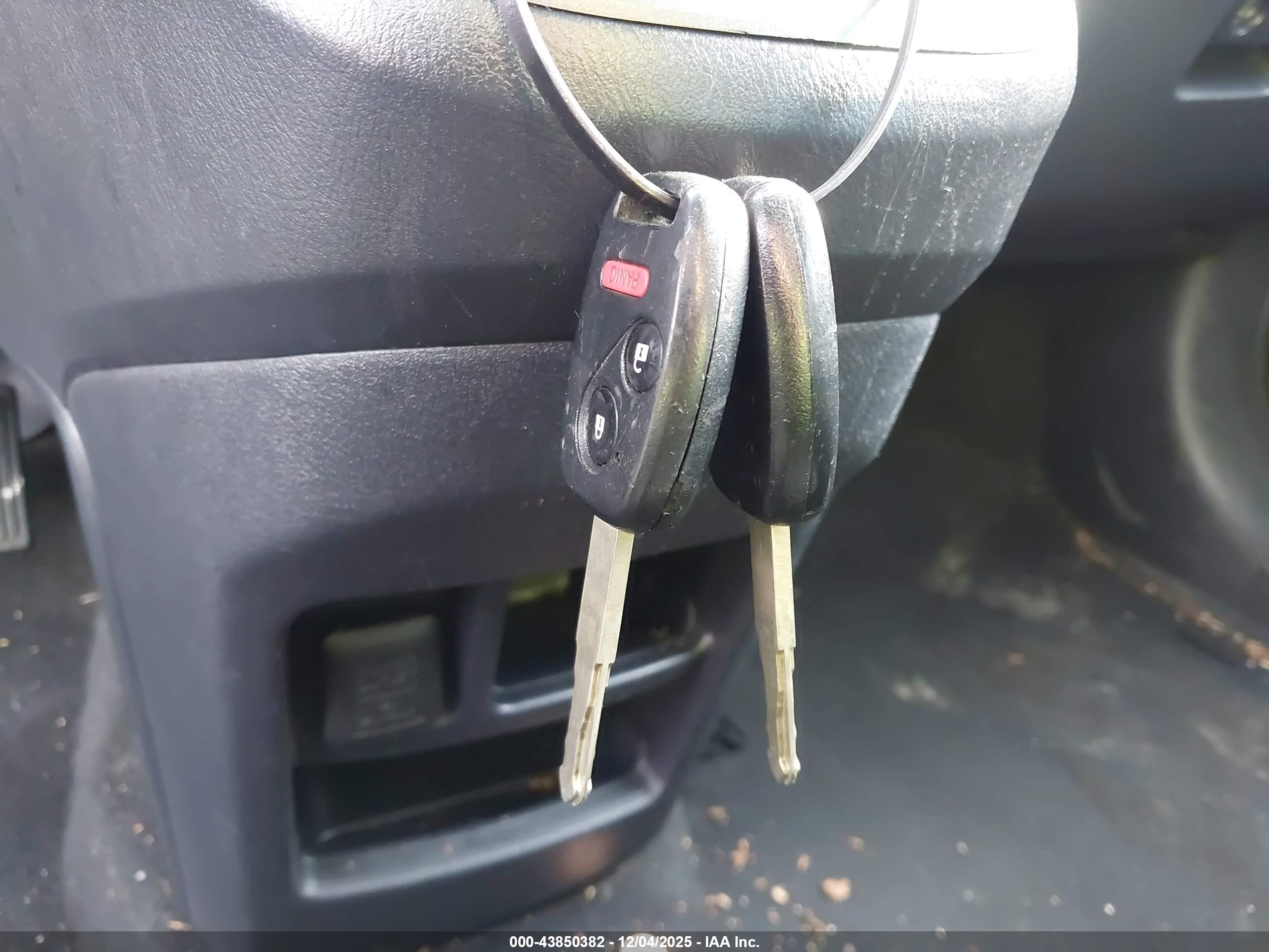 HONDA CR-V image 11