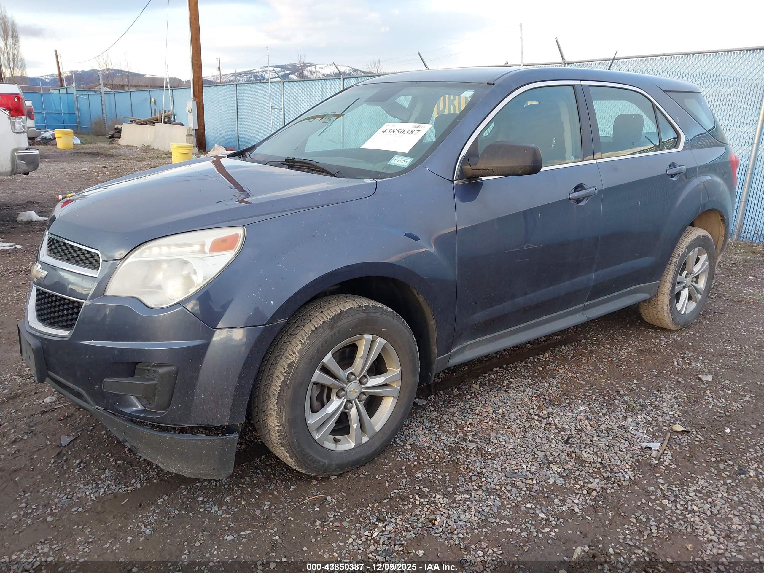 CHEVROLET EQUINOX image 2