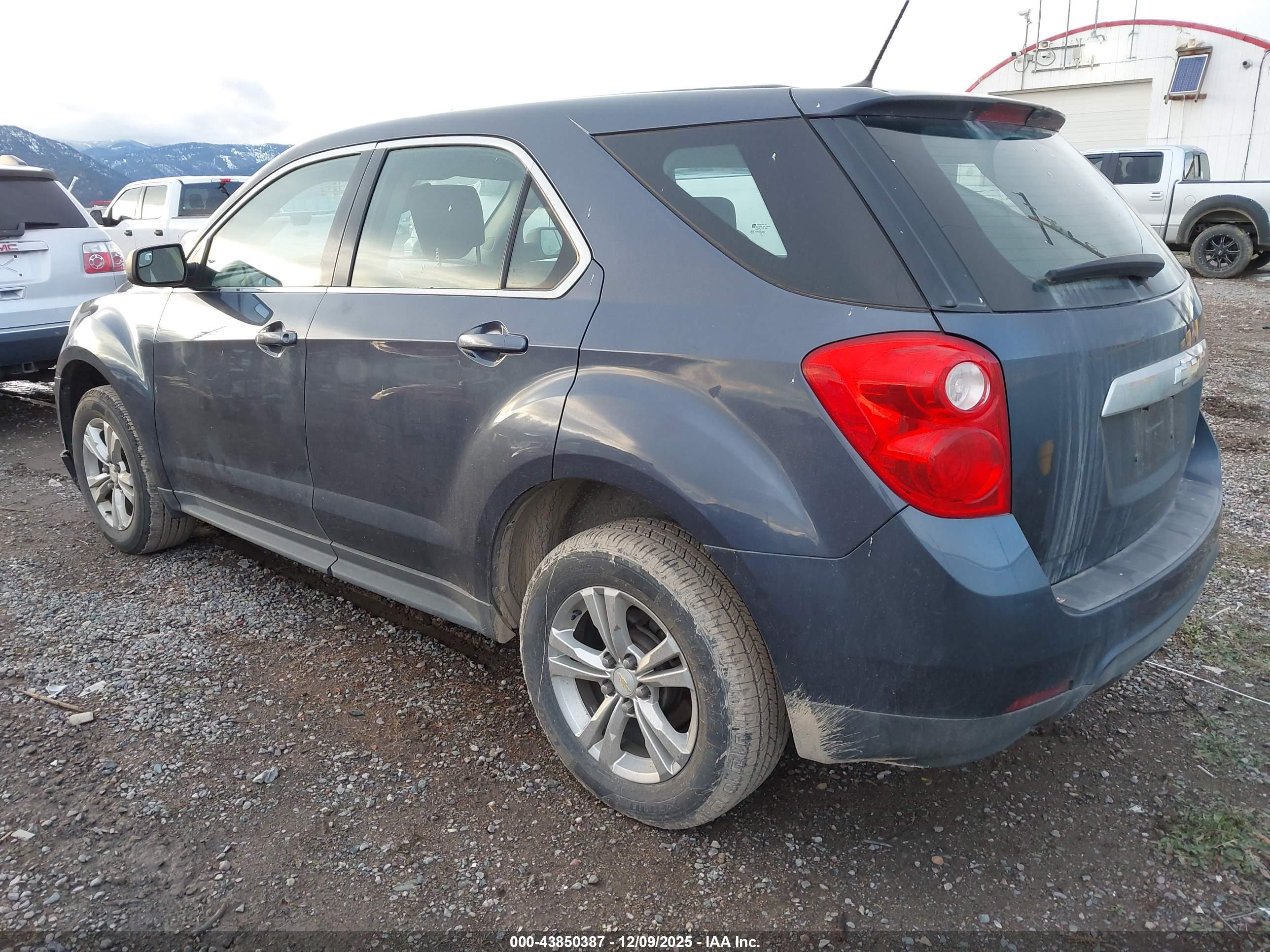 CHEVROLET EQUINOX image 3