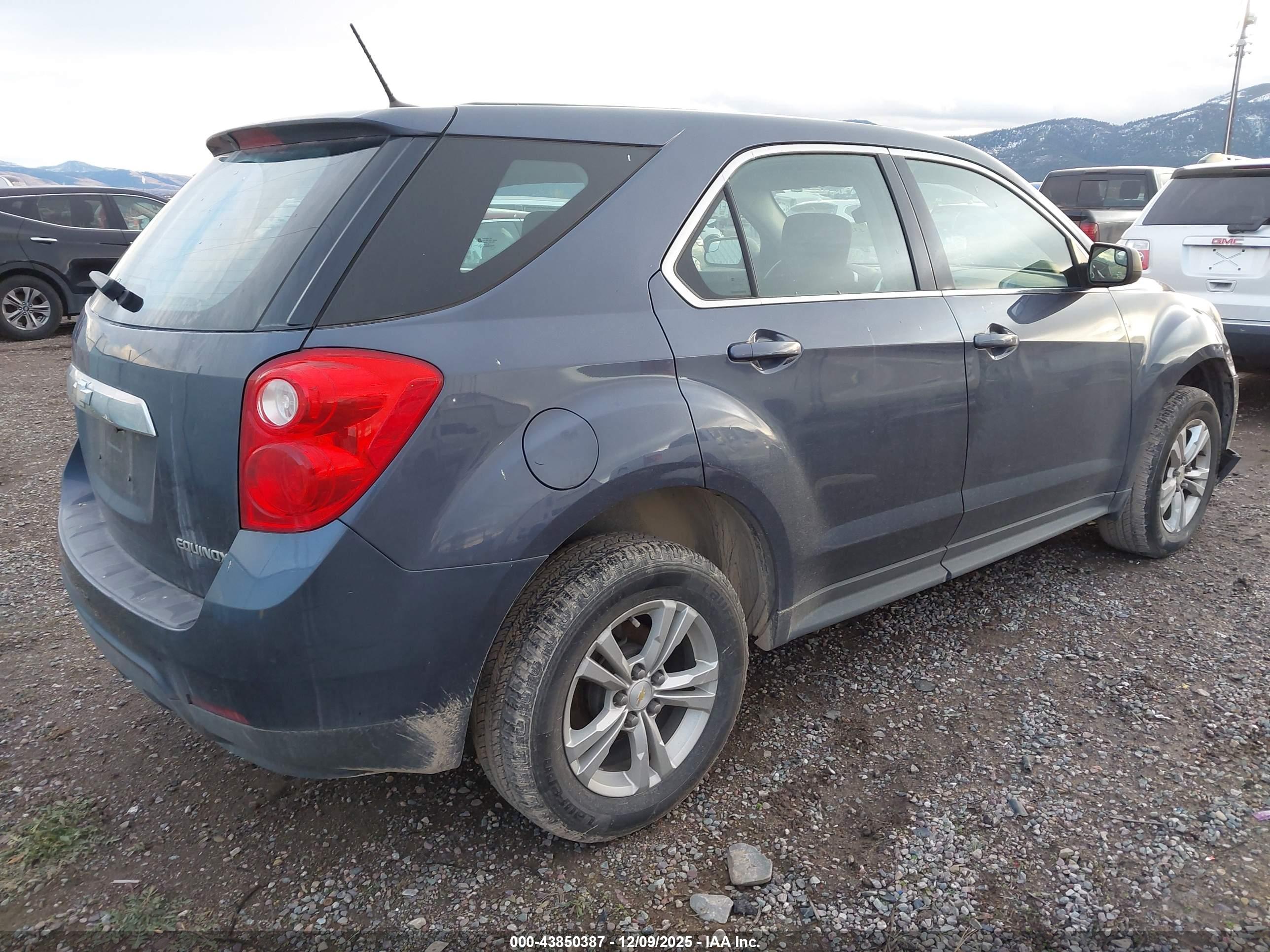 CHEVROLET EQUINOX image 4