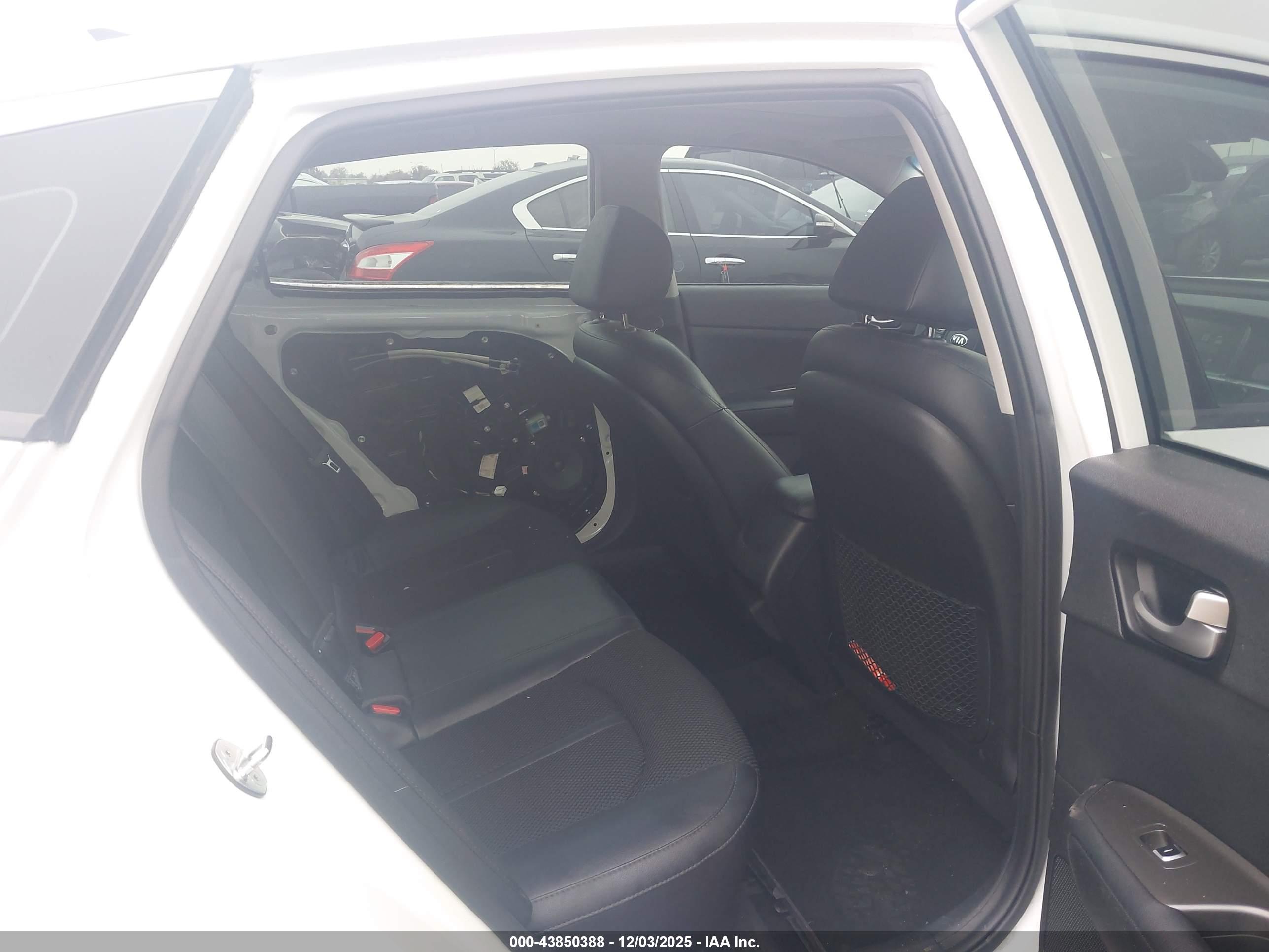 KIA OPTIMA image 8