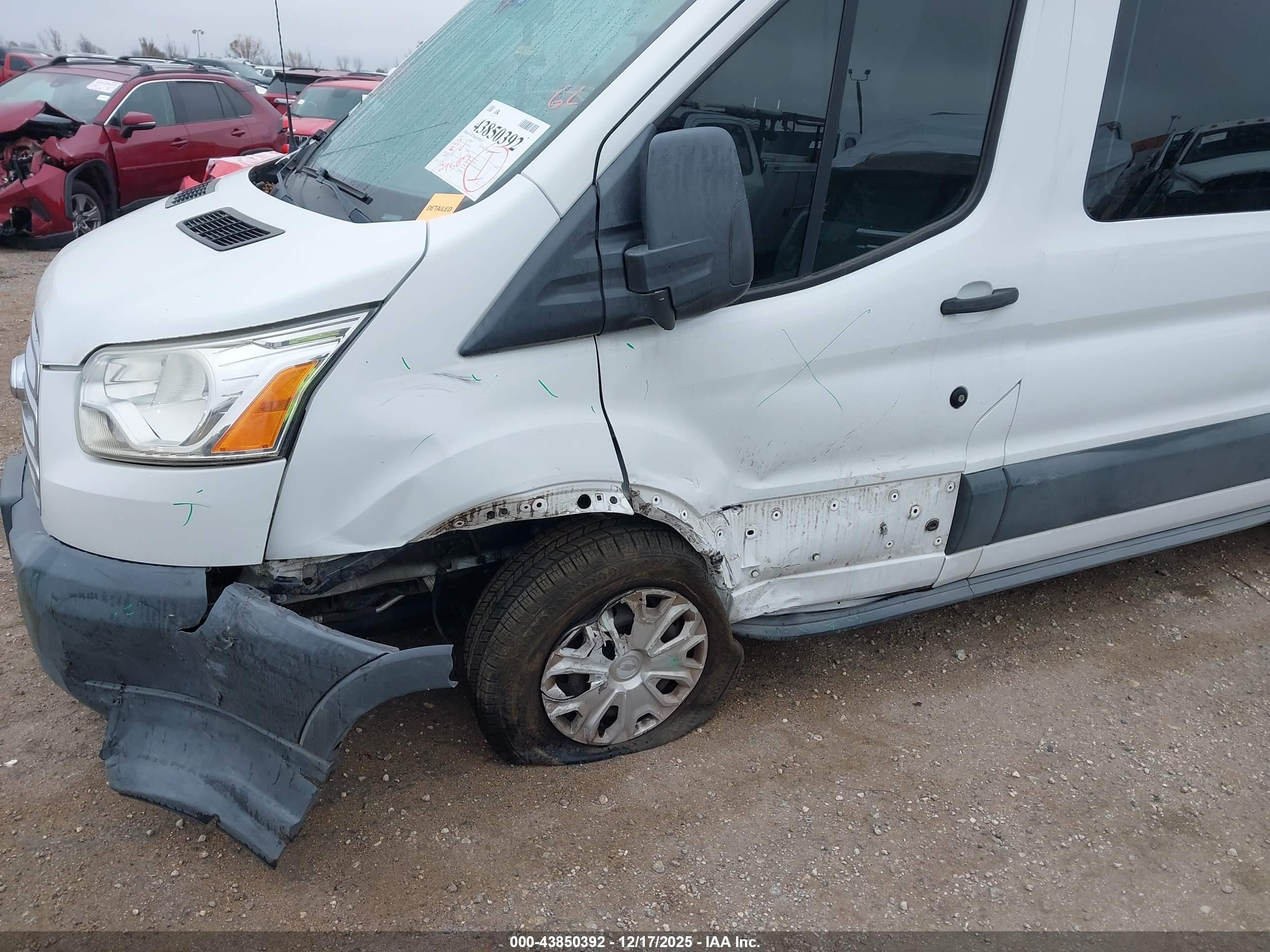 FORD TRANSIT-350 image 6