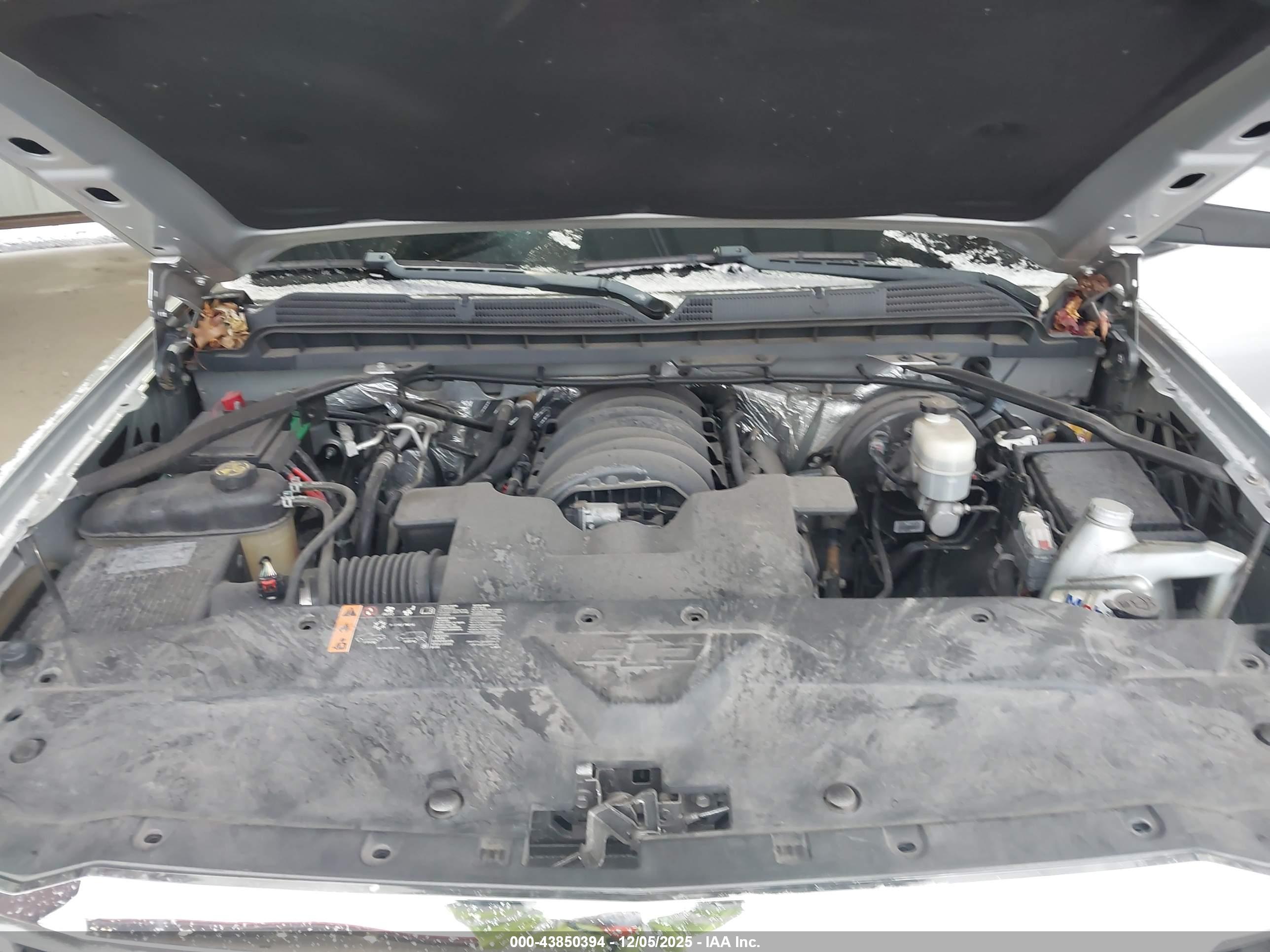 CHEVROLET SILVERADO image 10