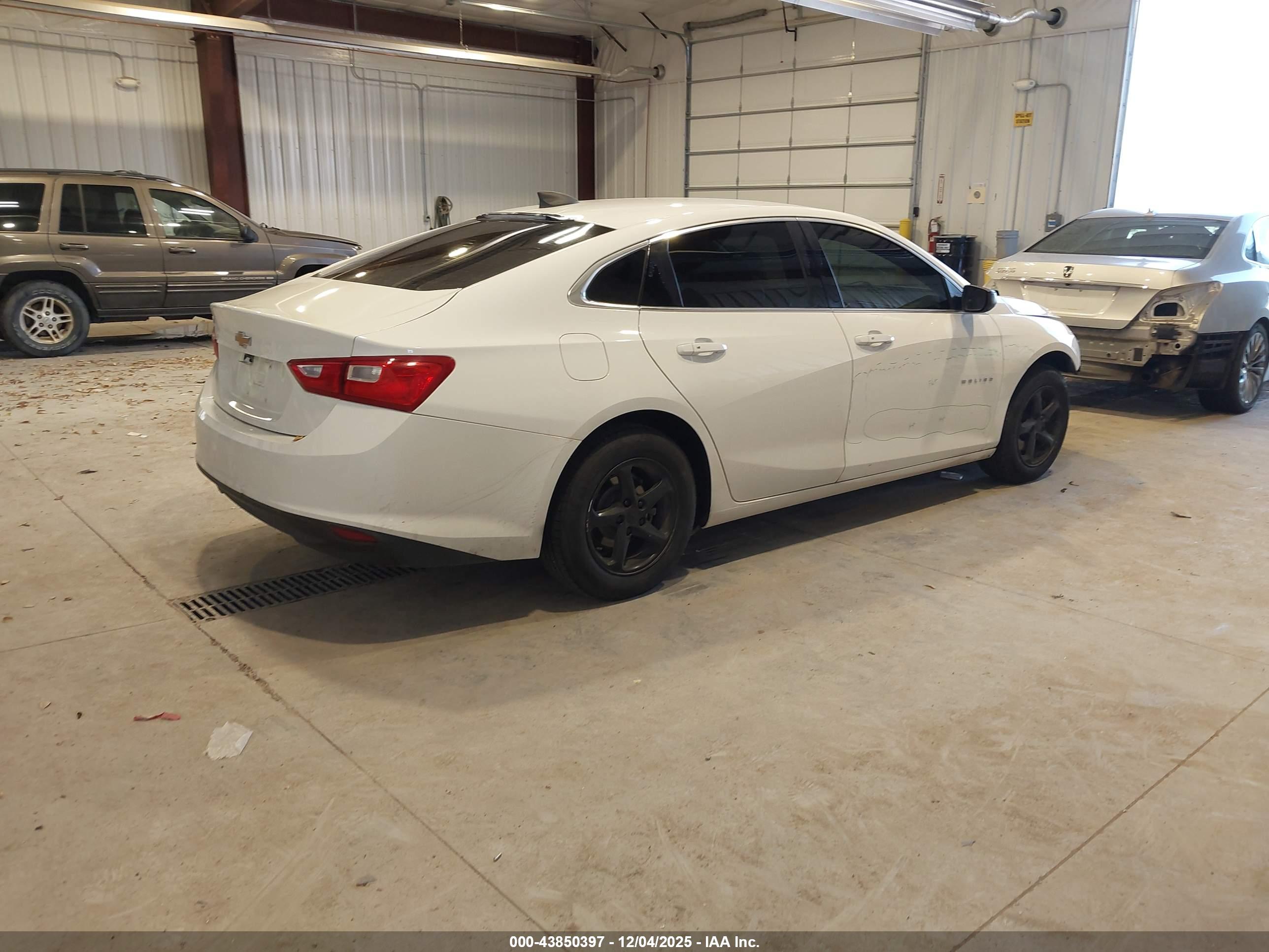 CHEVROLET MALIBU image 4