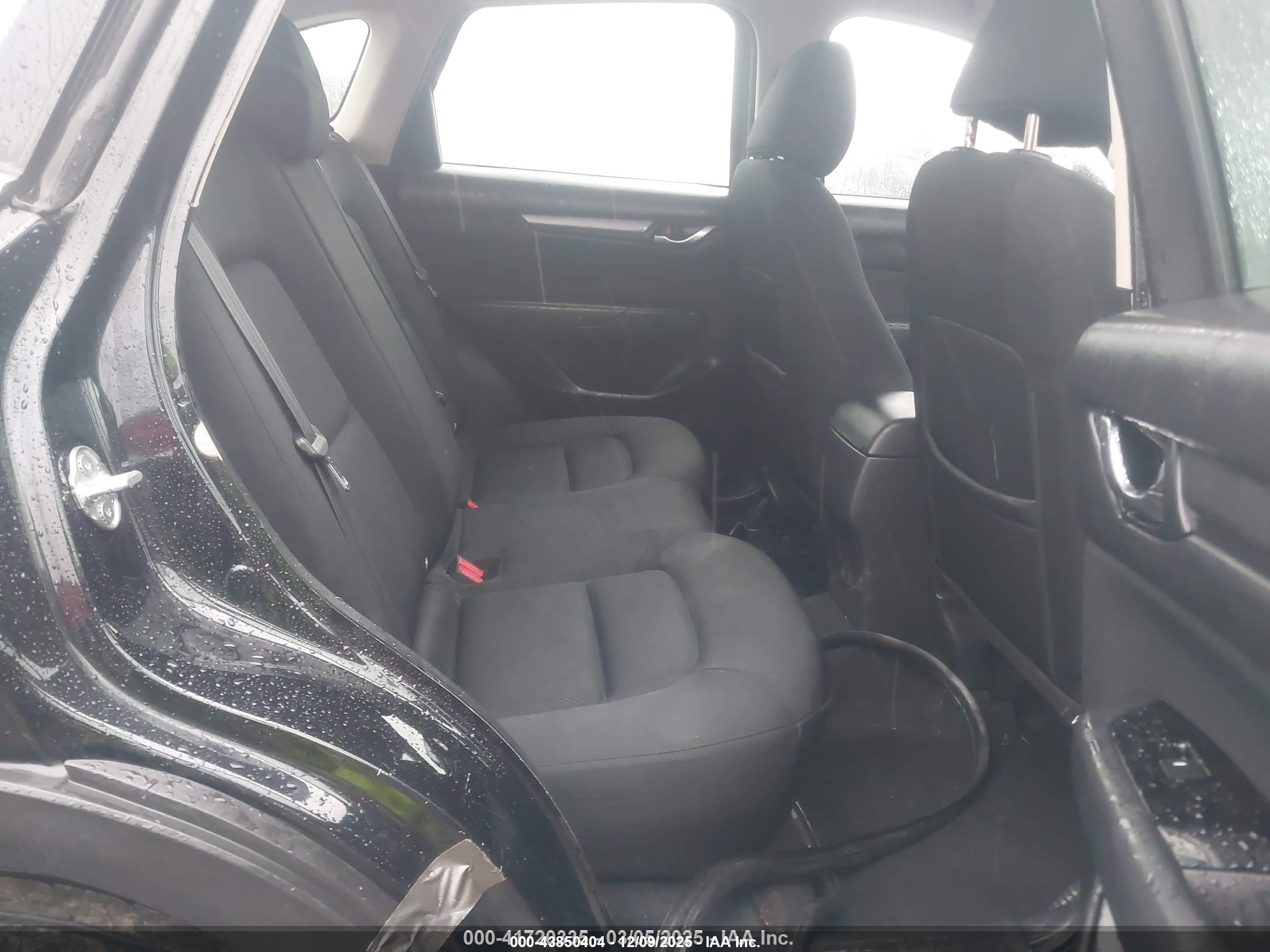 MAZDA CX-5 image 8