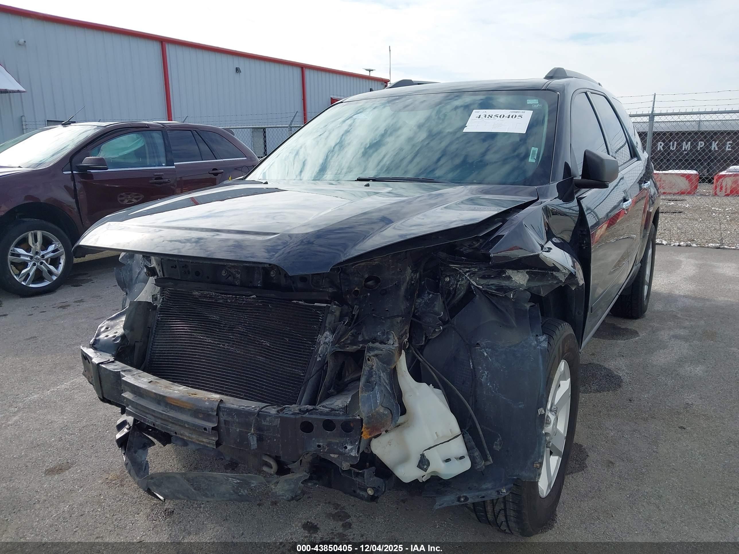 GMC ACADIA image 6