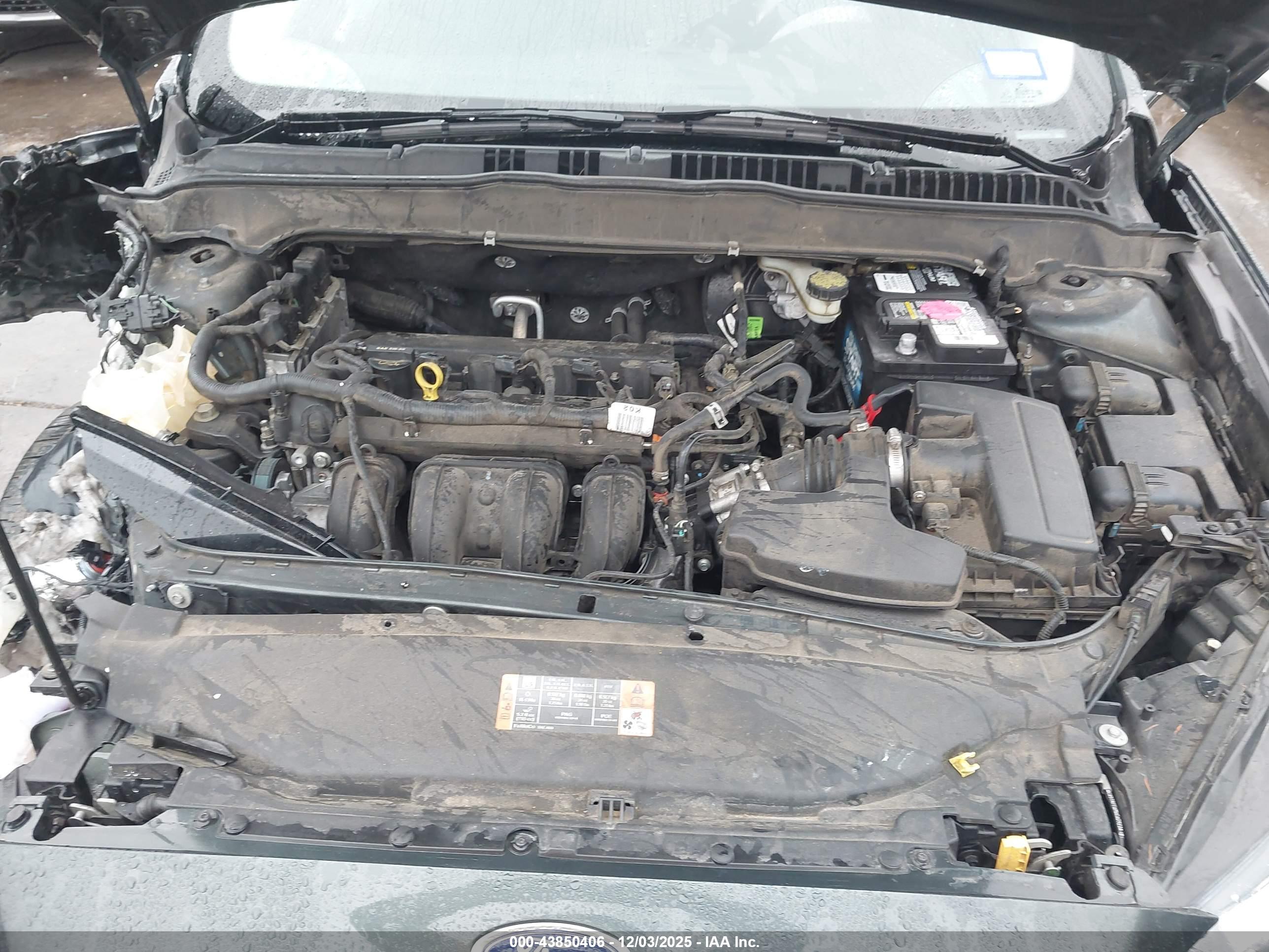 FORD FUSION image 10