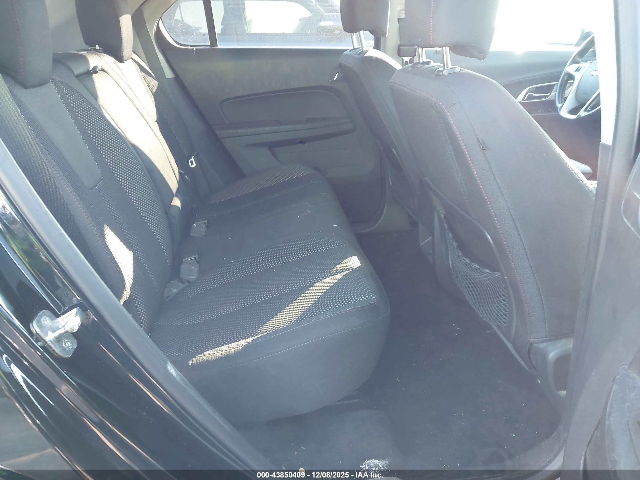 CHEVROLET EQUINOX image 8