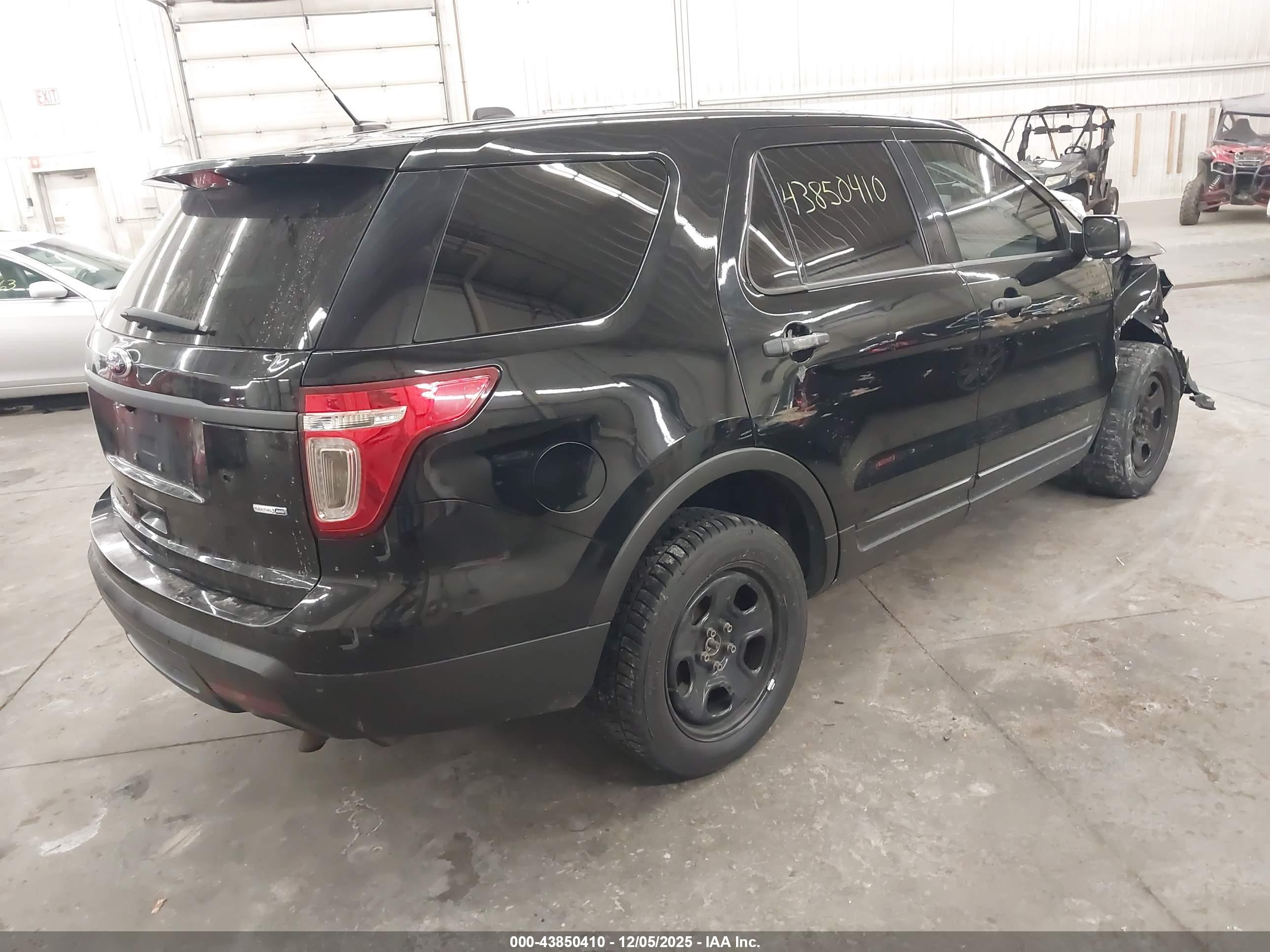 FORD UTILITY image 4