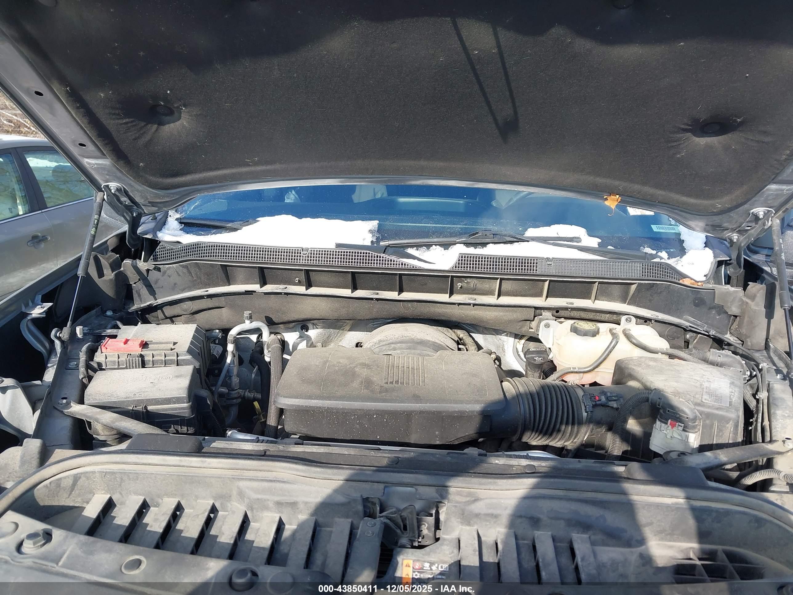 CHEVROLET SILVERADO image 10
