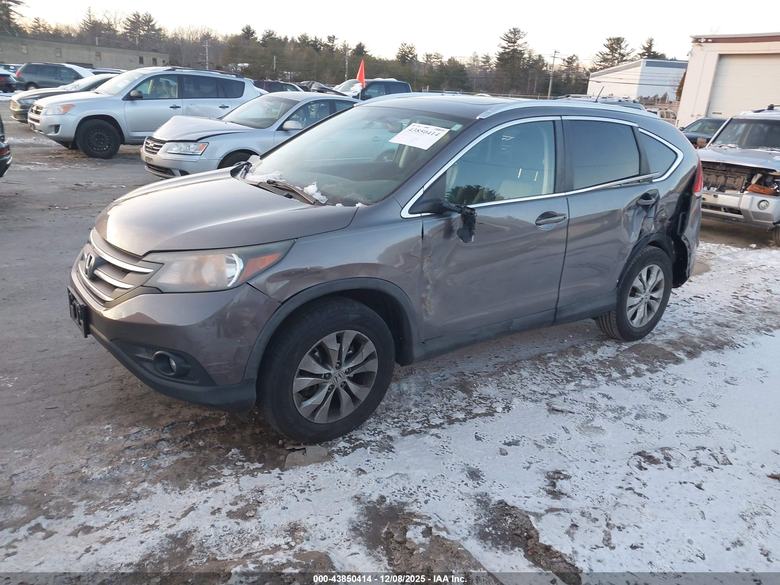 HONDA CR-V image 2