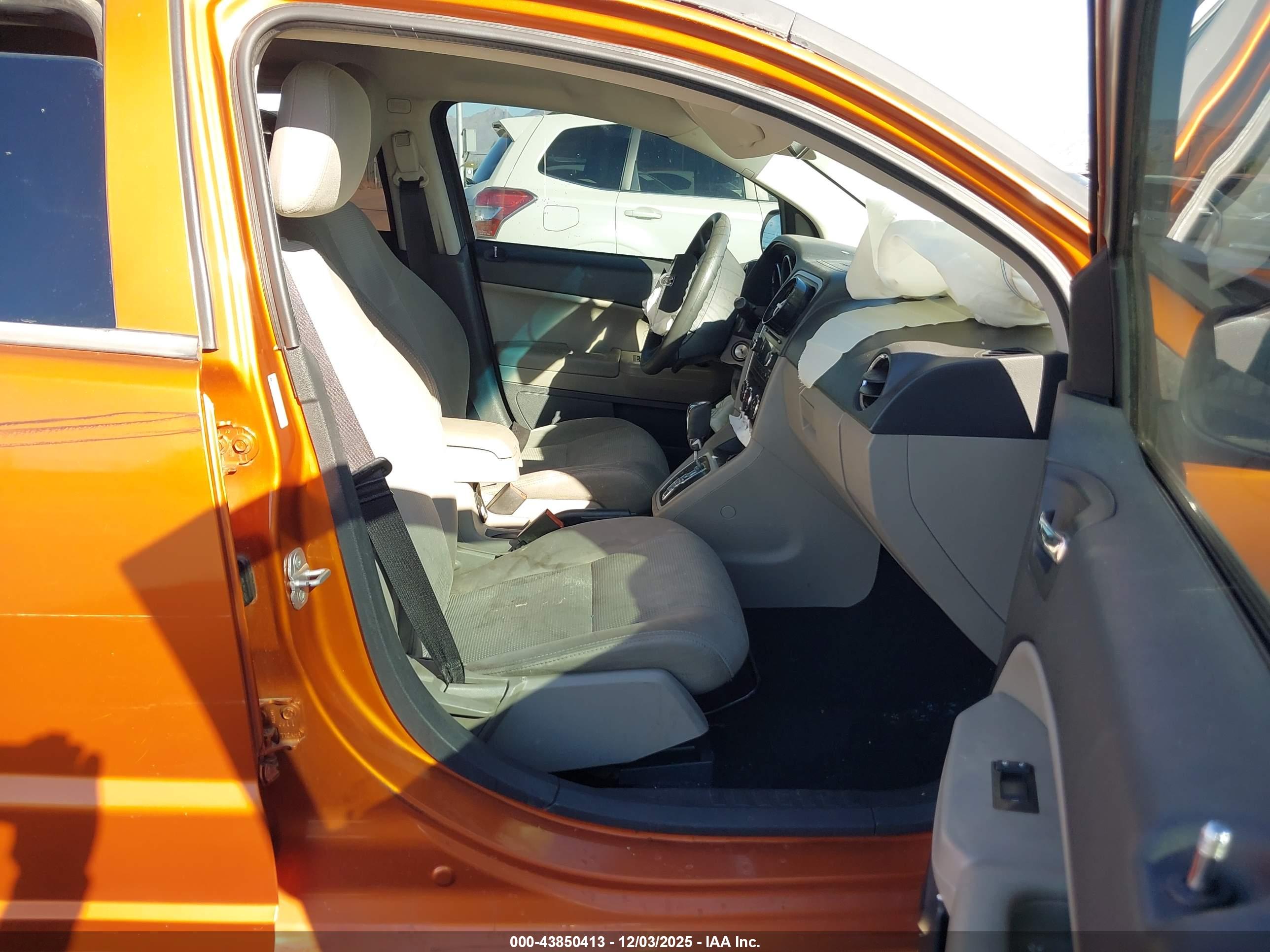 DODGE CALIBER image 5