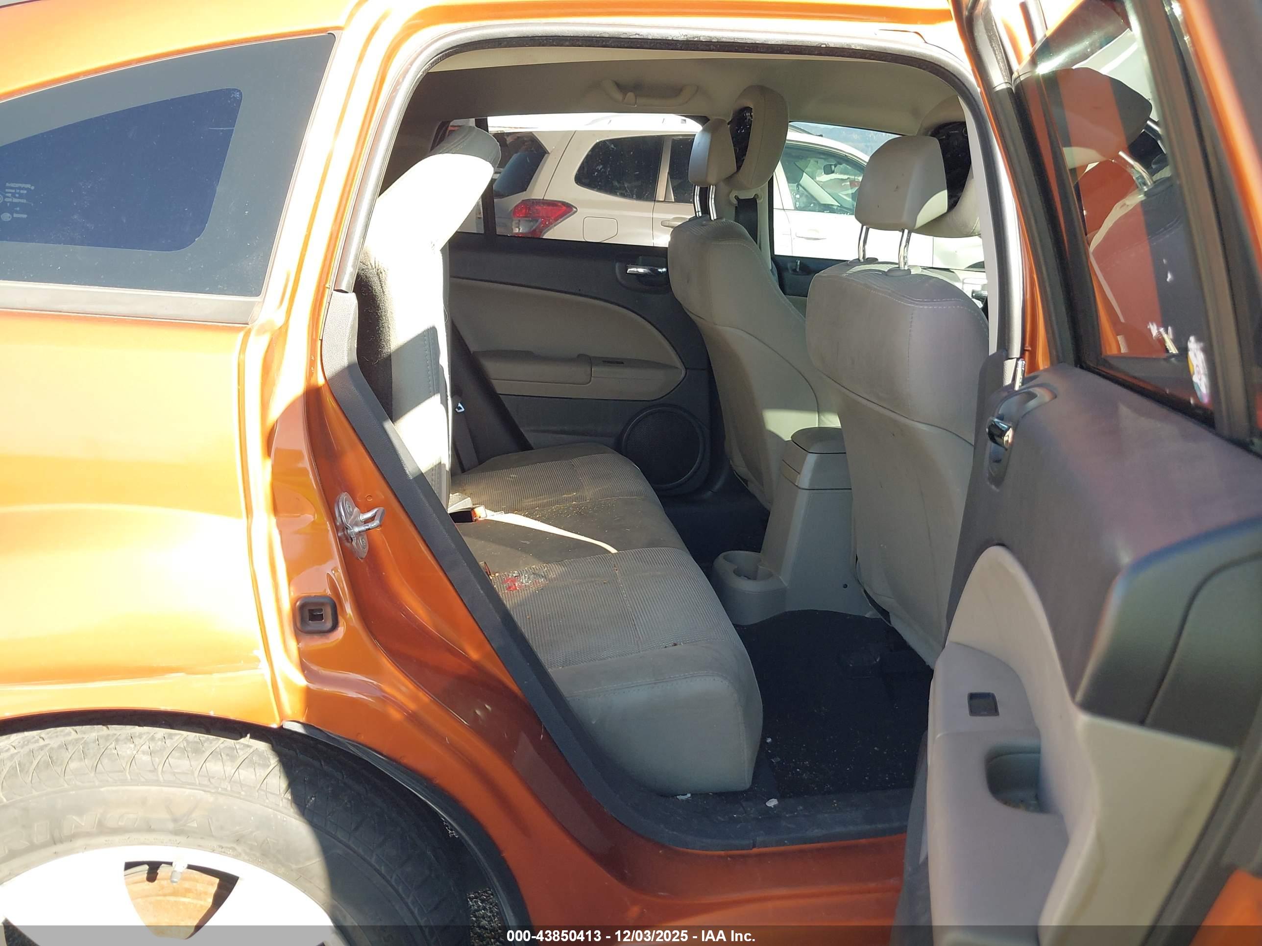 DODGE CALIBER image 8