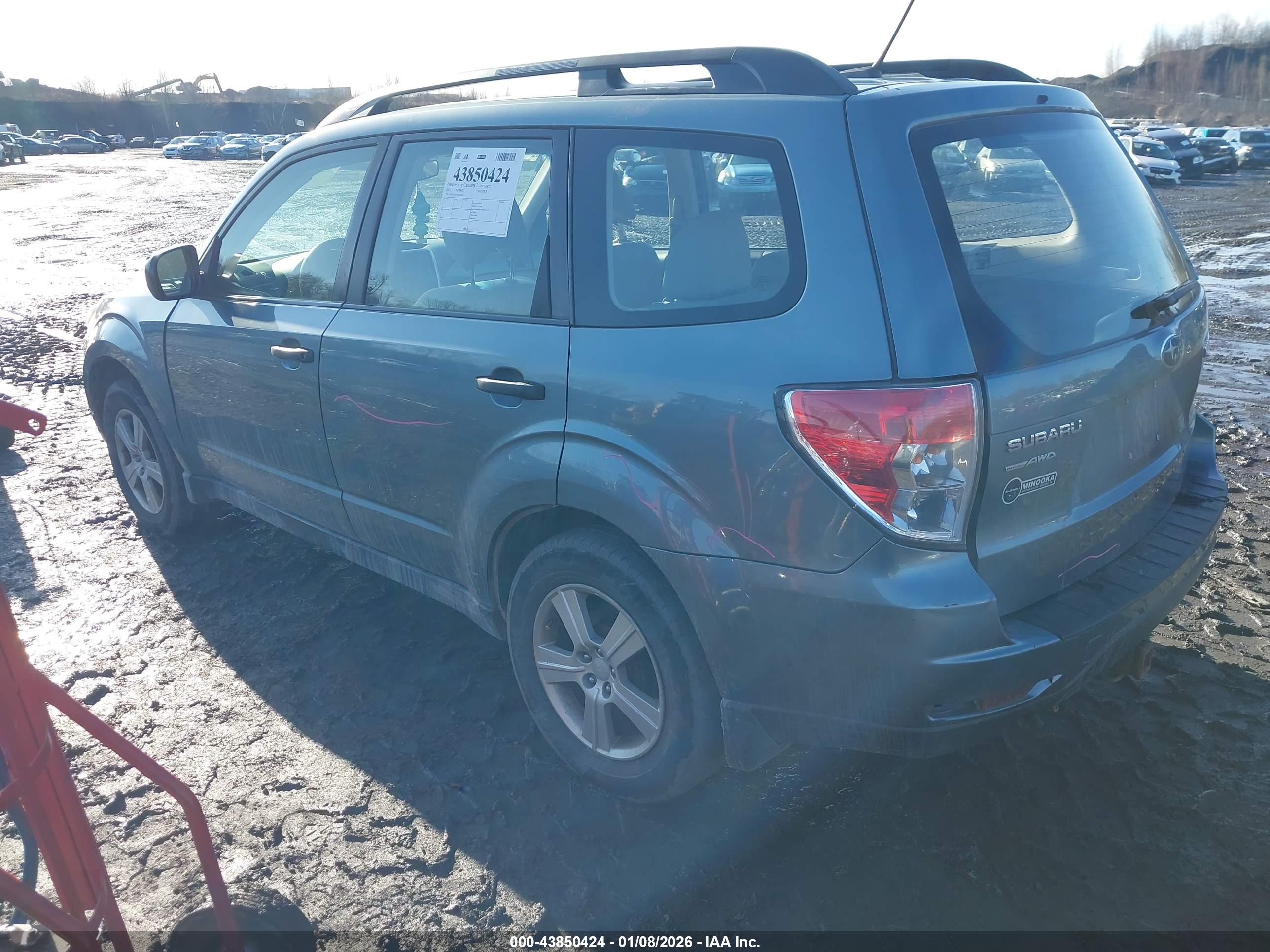 SUBARU FORESTER image 3