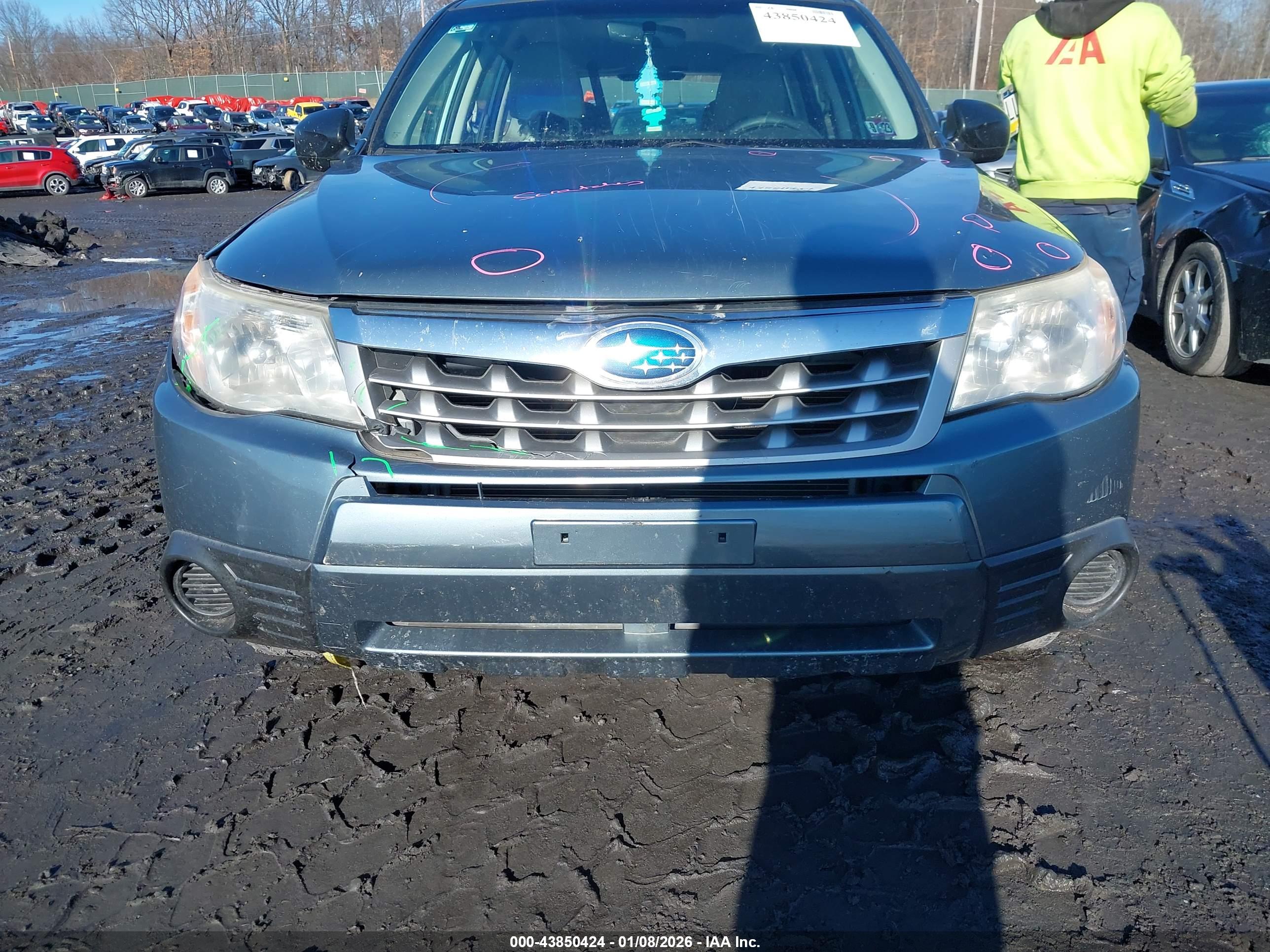 SUBARU FORESTER image 6