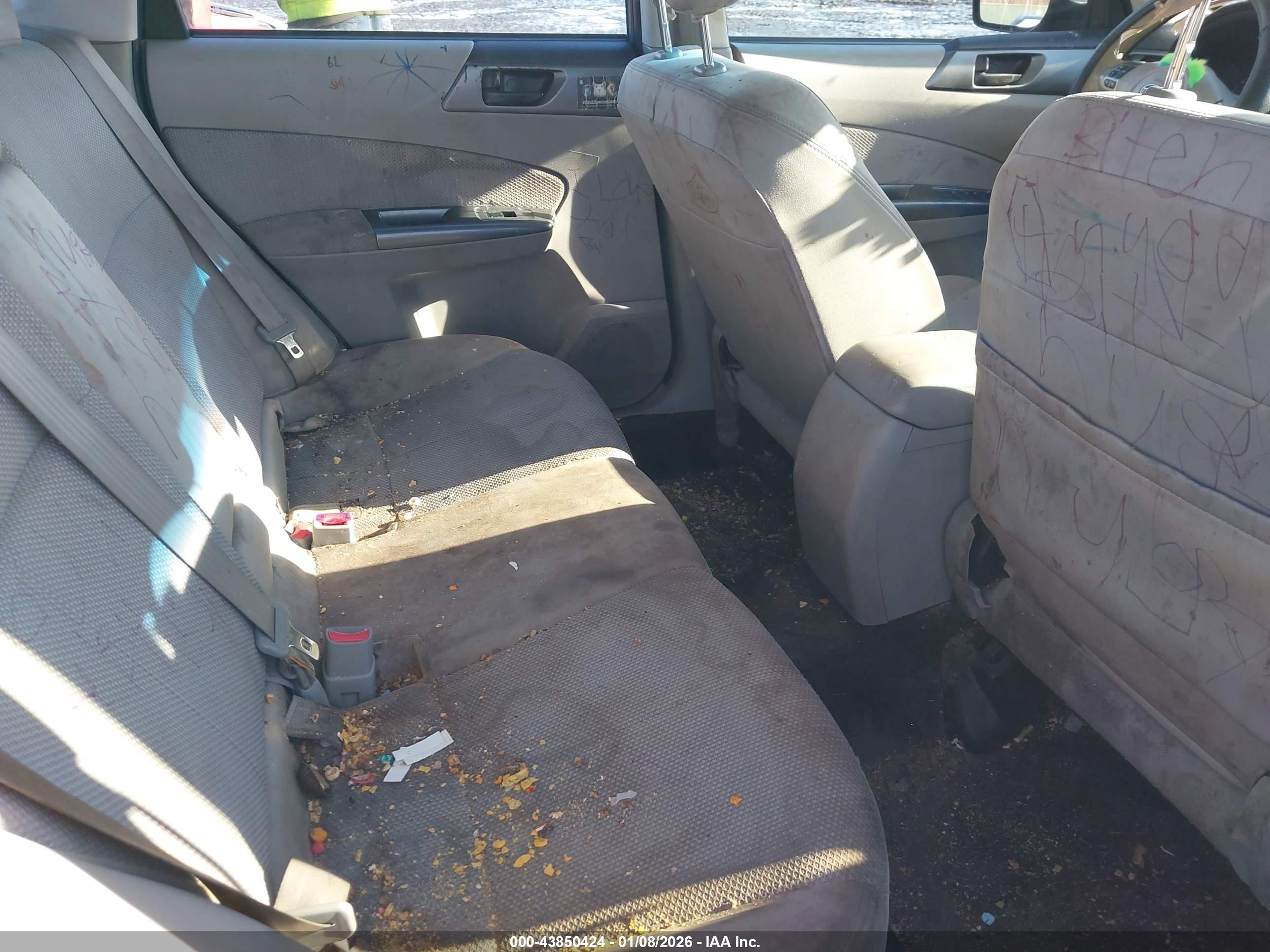 SUBARU FORESTER image 8