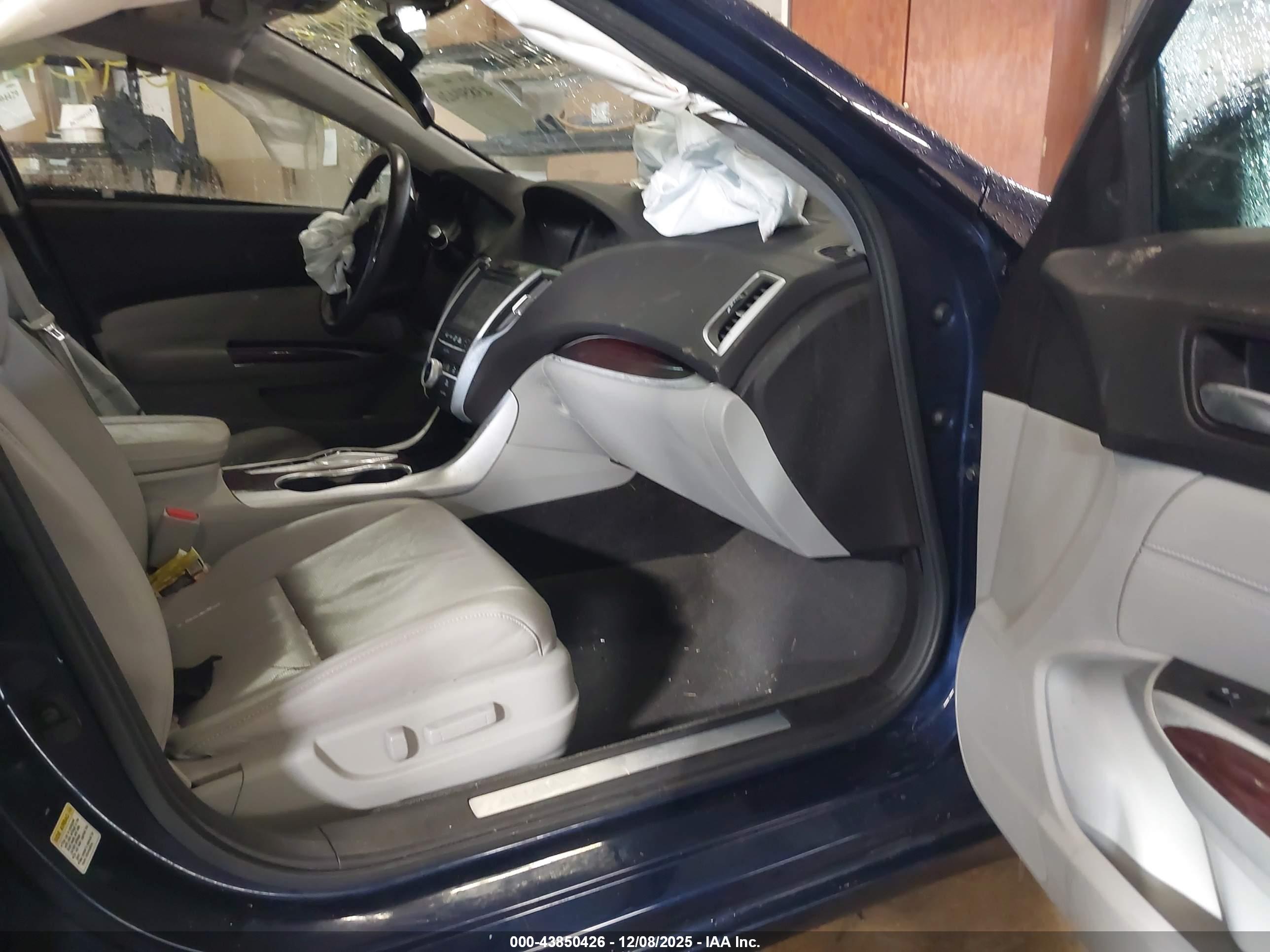 ACURA TLX image 5