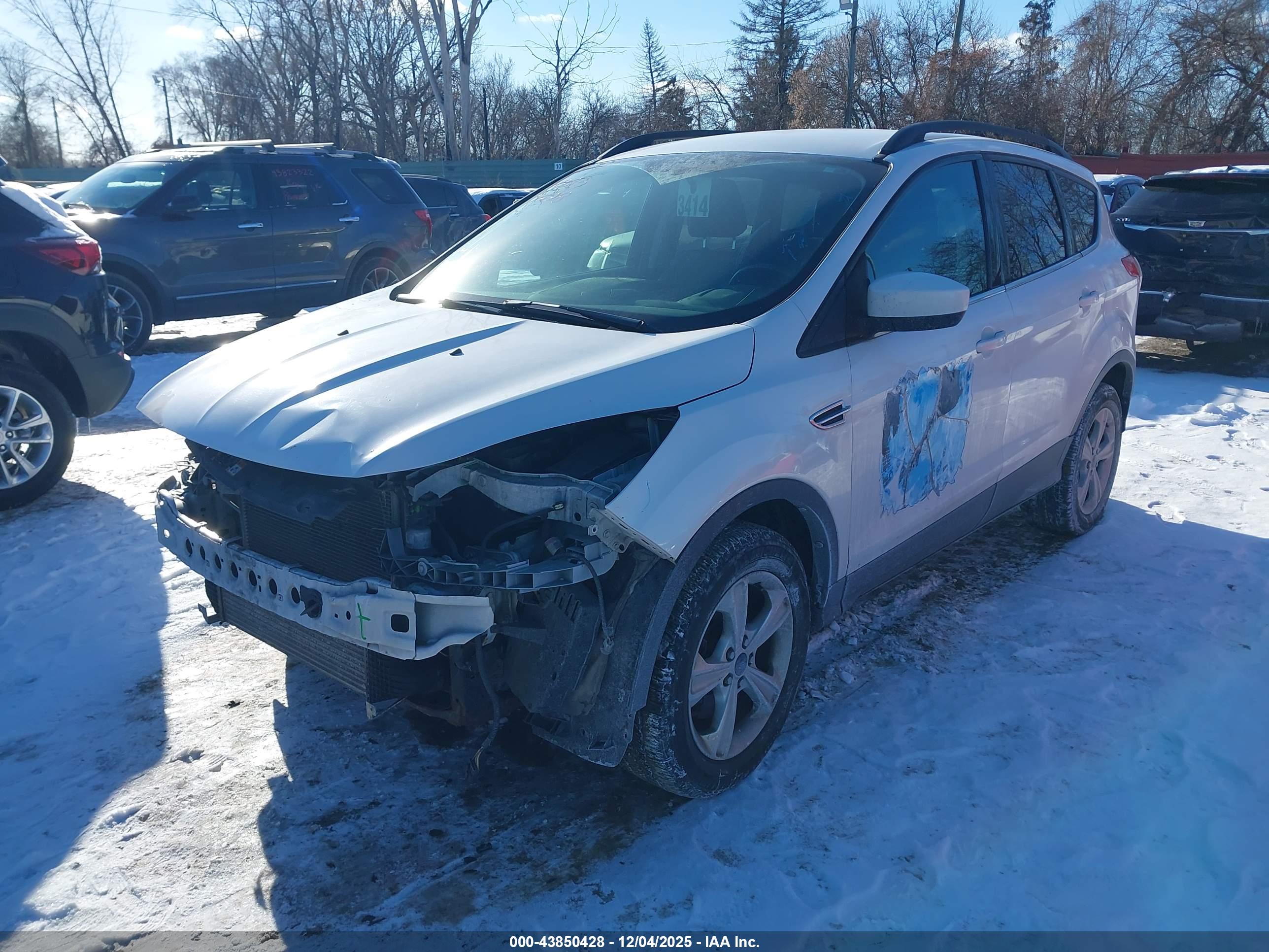 FORD ESCAPE image 2