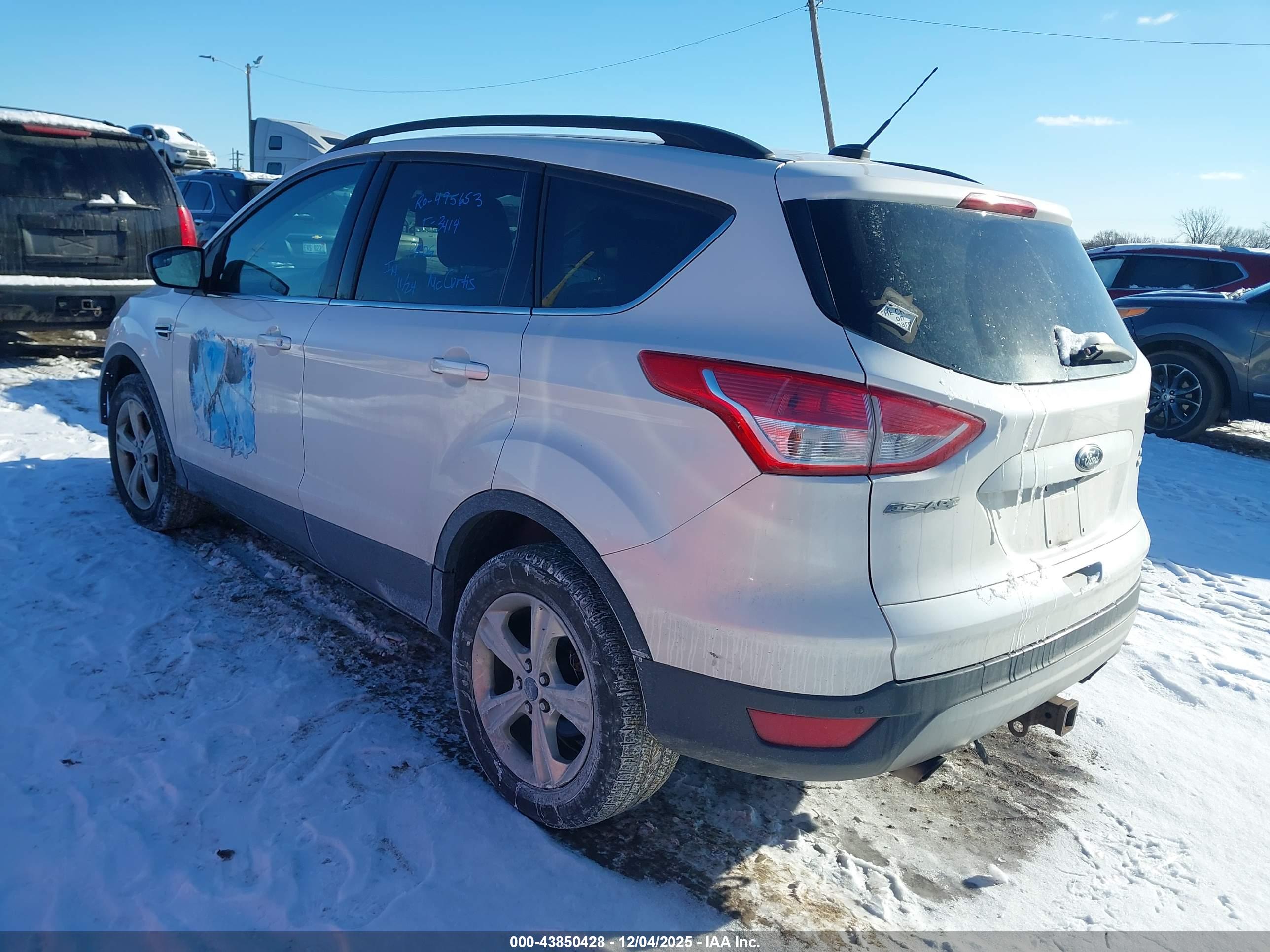 FORD ESCAPE image 3