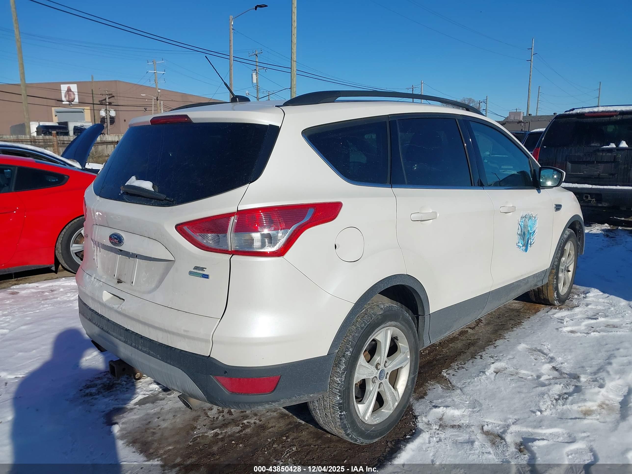 FORD ESCAPE image 4