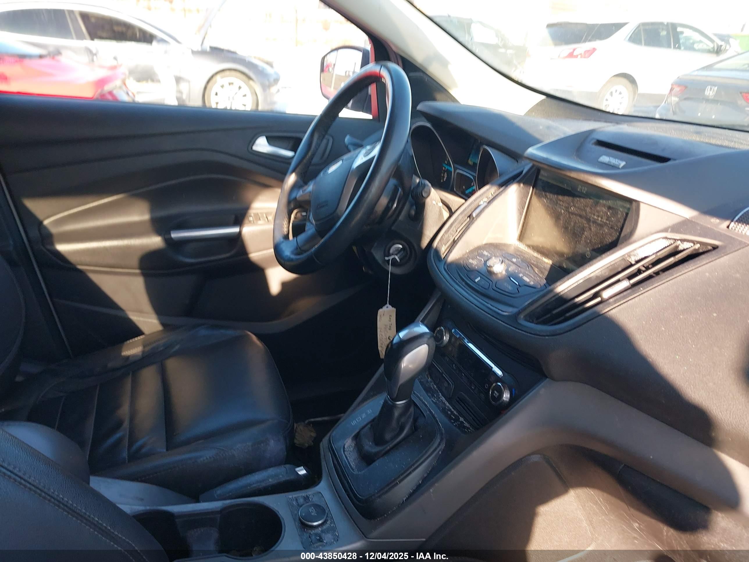 FORD ESCAPE image 5