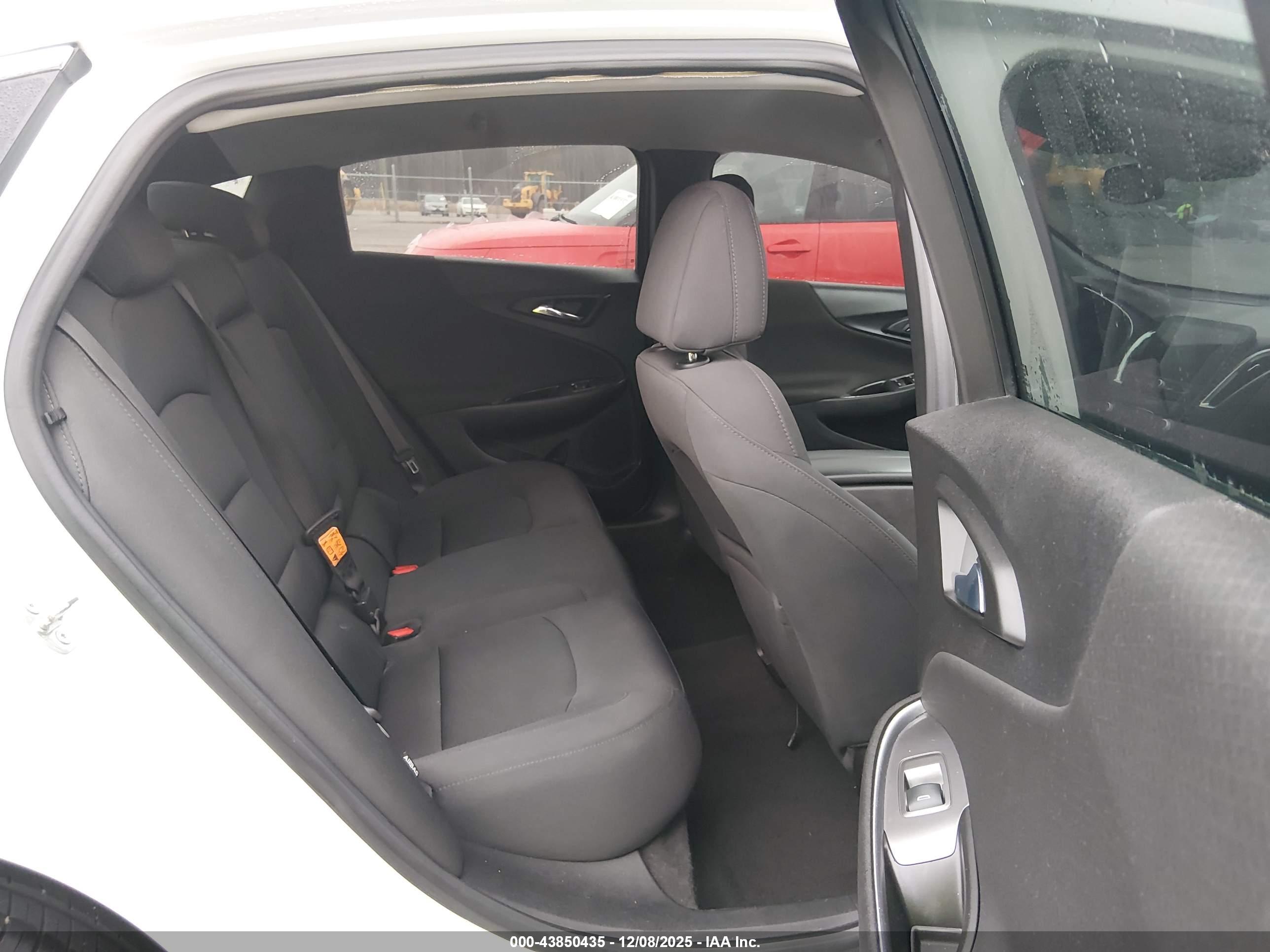 CHEVROLET MALIBU image 8