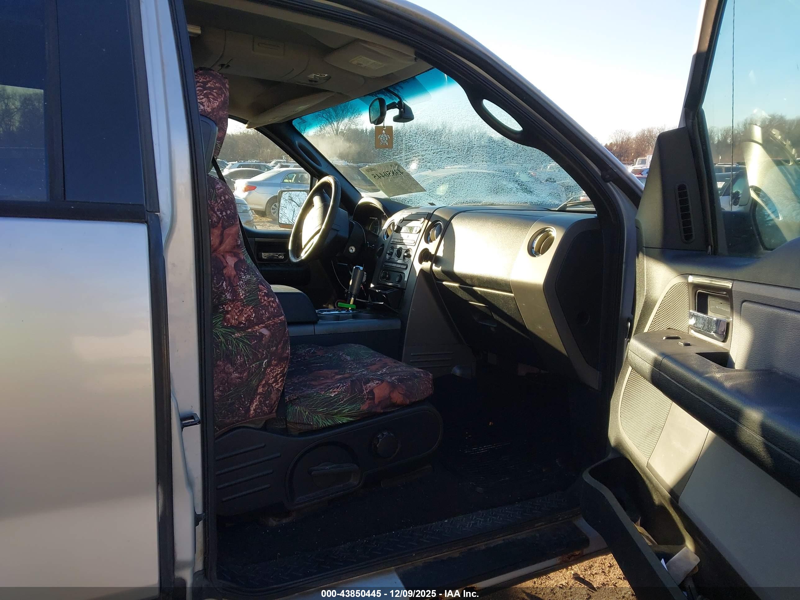 FORD F-150 image 5