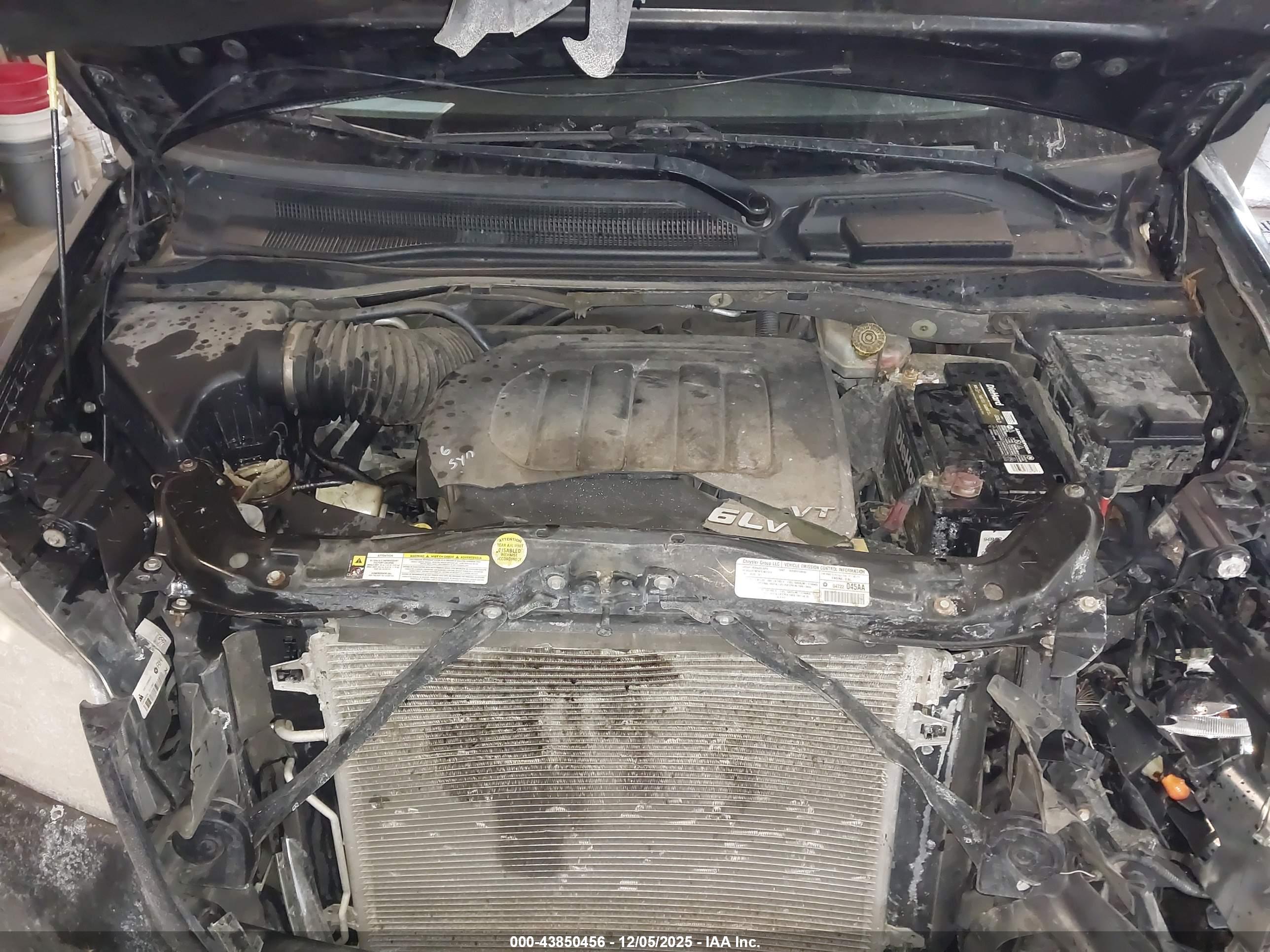 CHRYSLER TOWN image 10