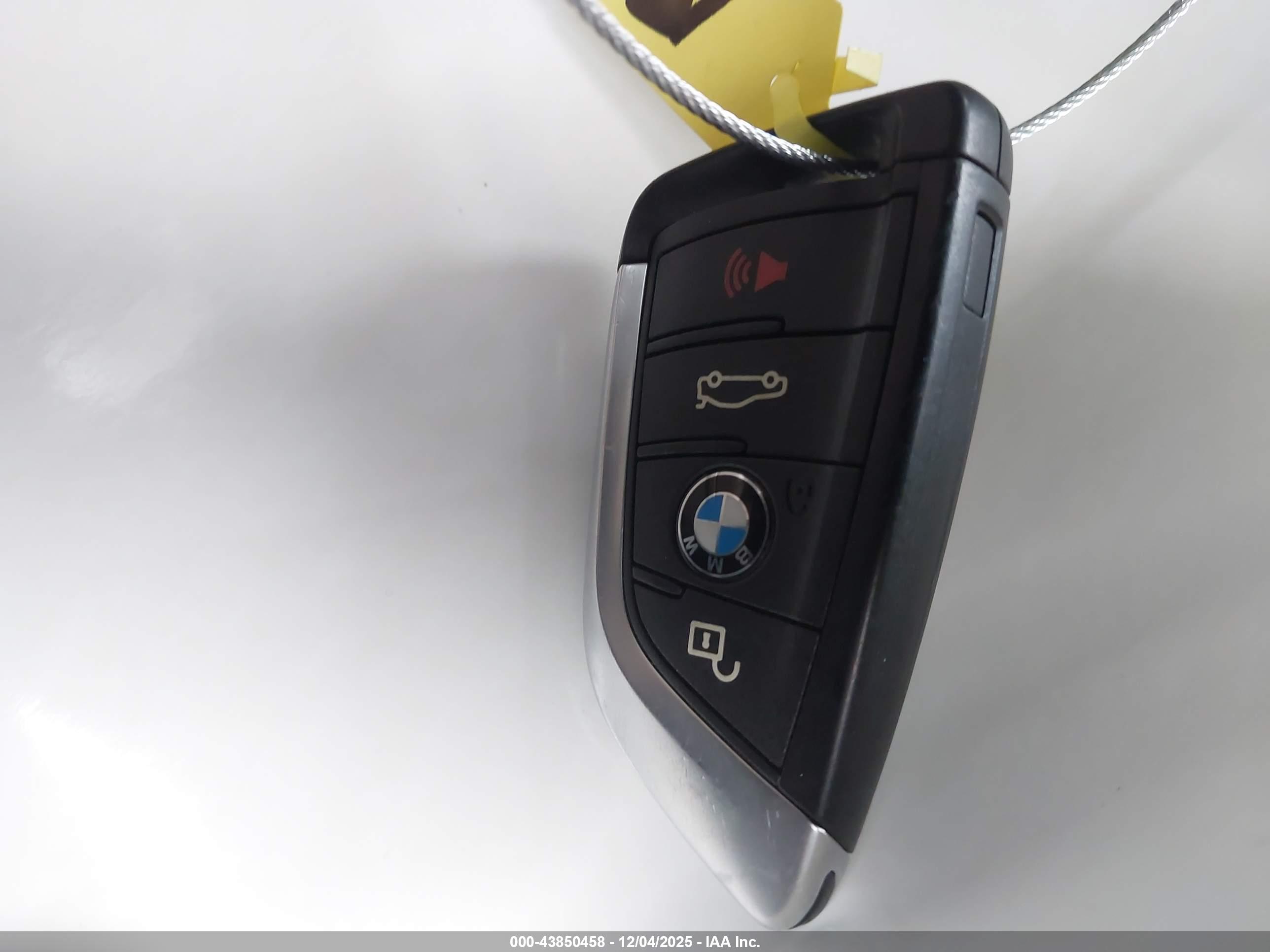 BMW X1 image 11