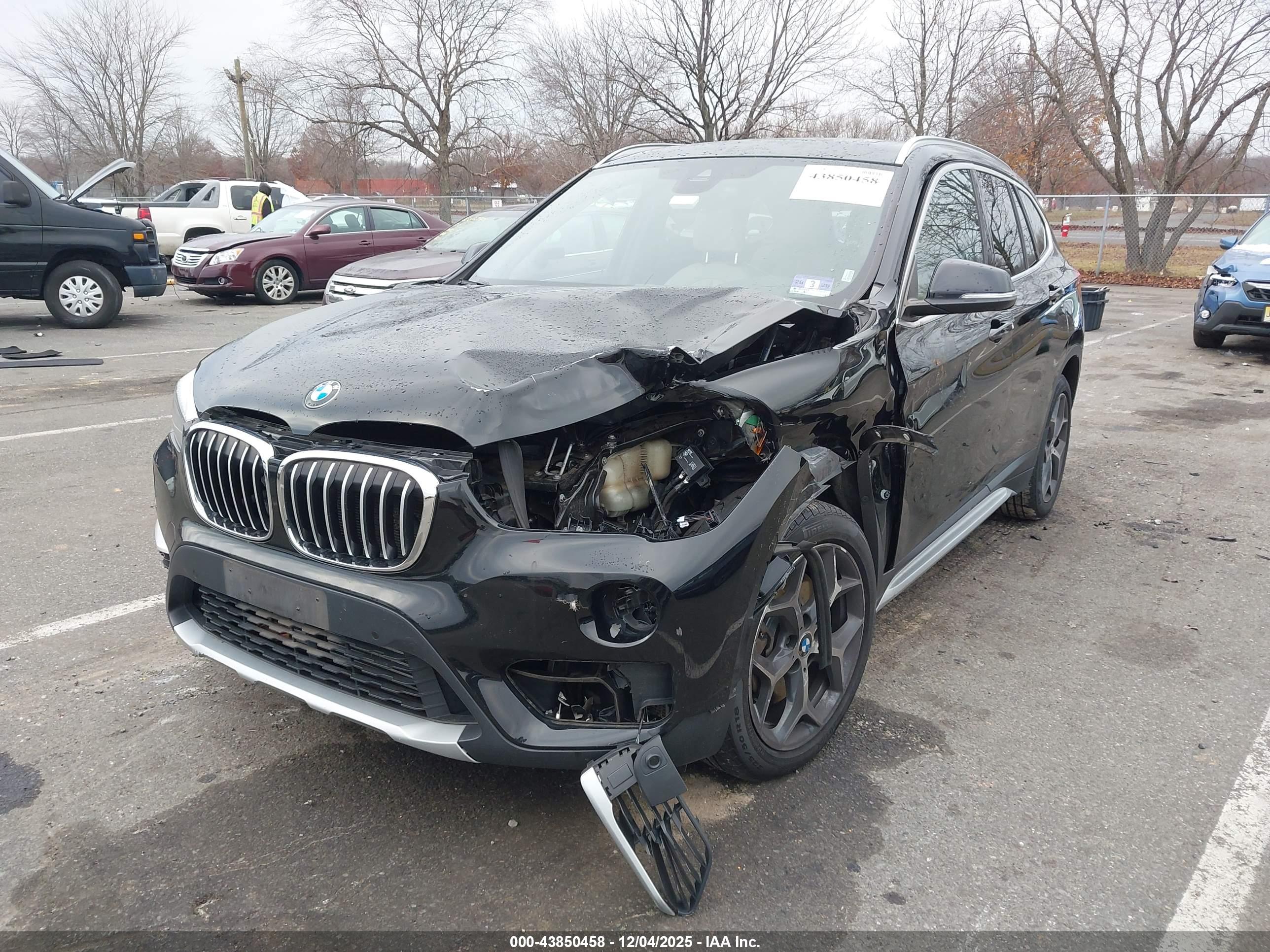 BMW X1 image 2
