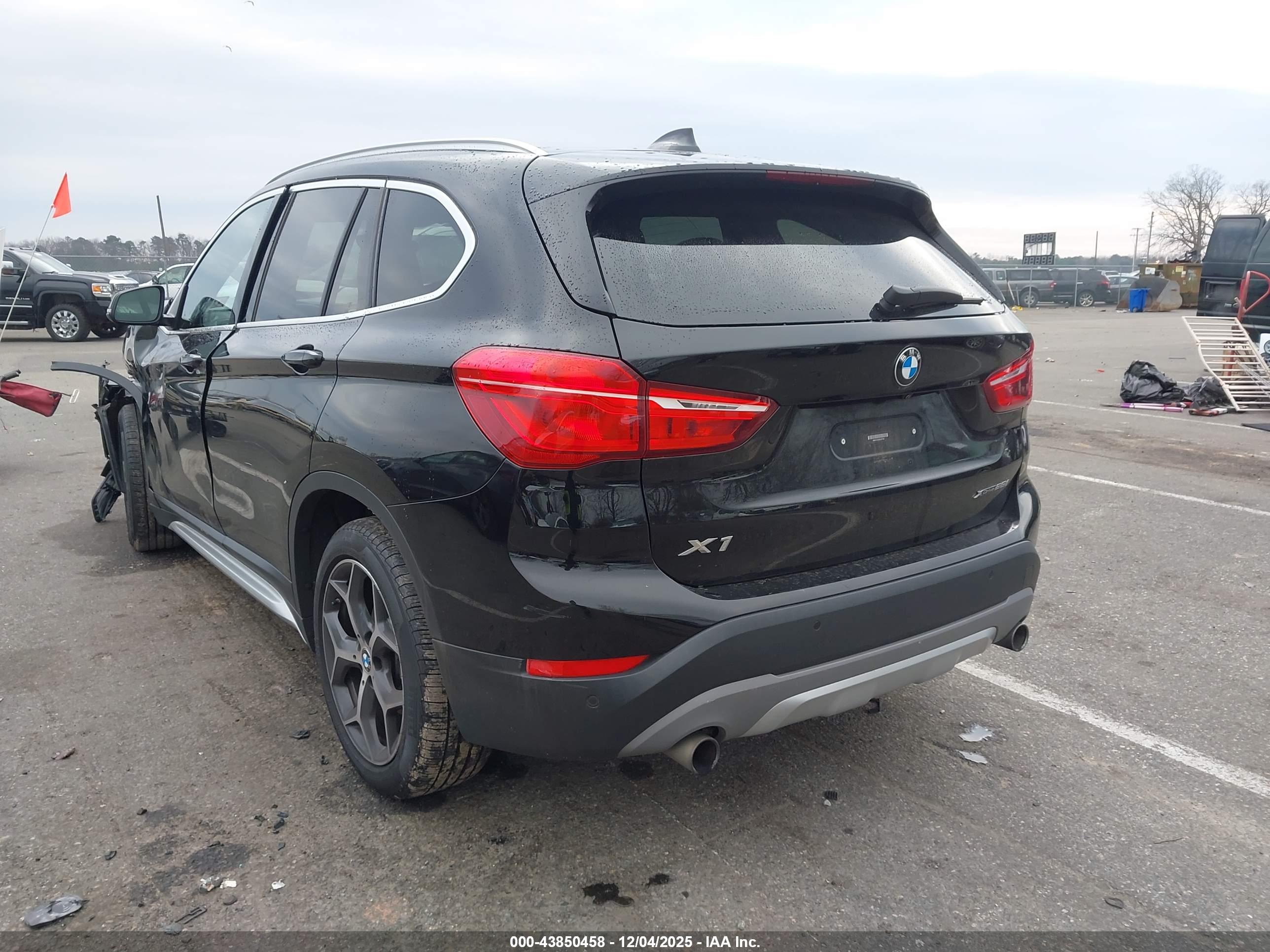 BMW X1 image 3