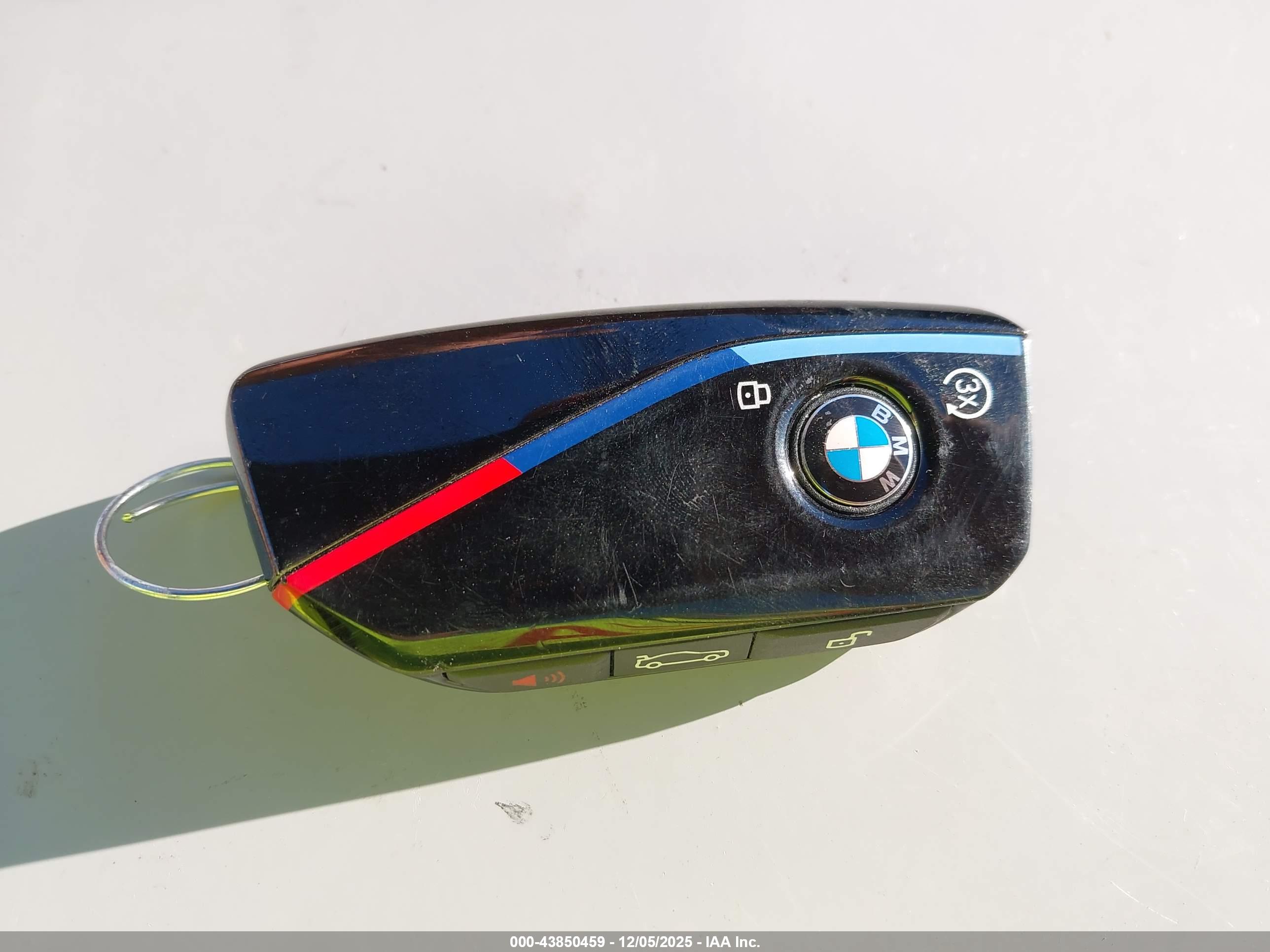 BMW IX image 11