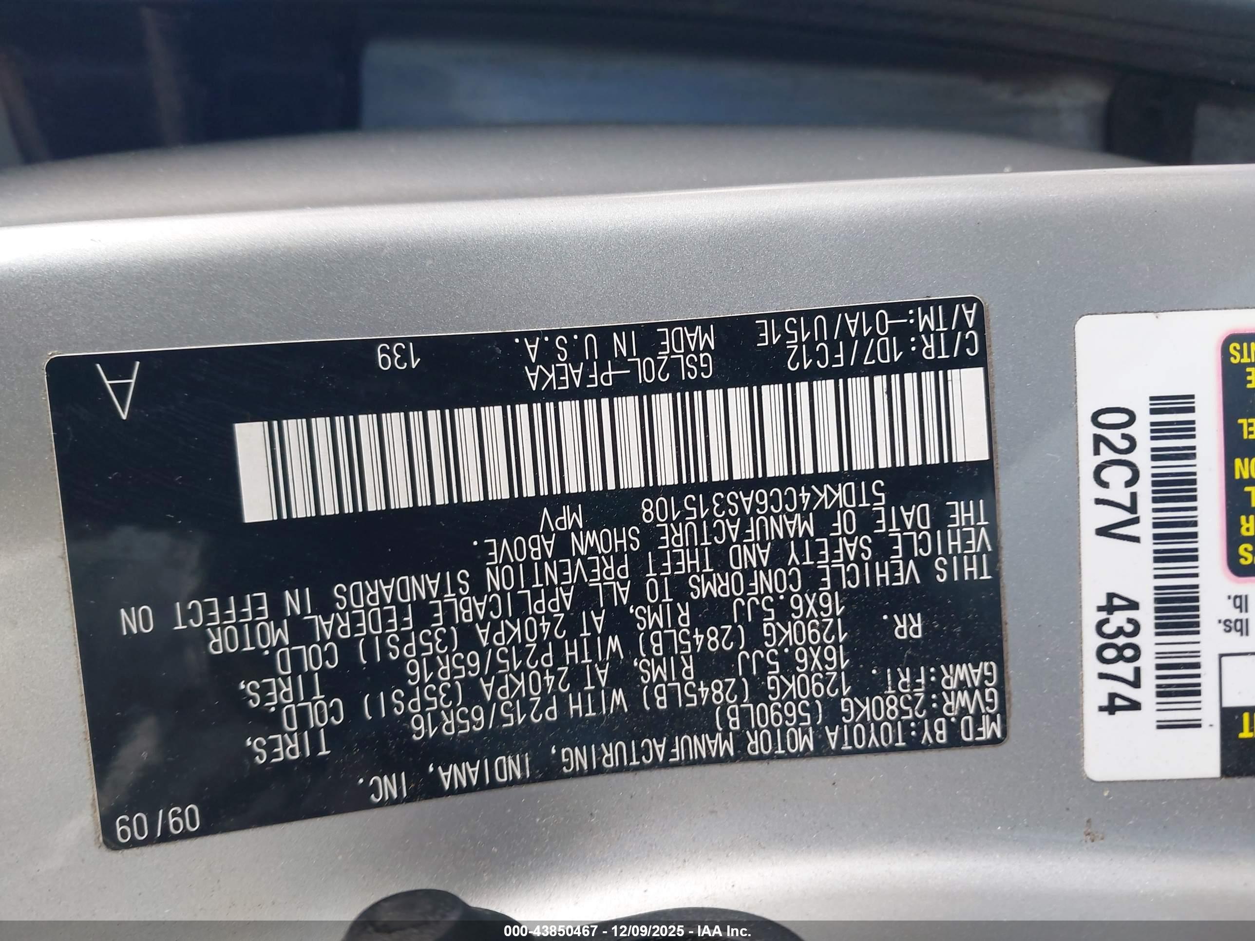 TOYOTA SIENNA image 9