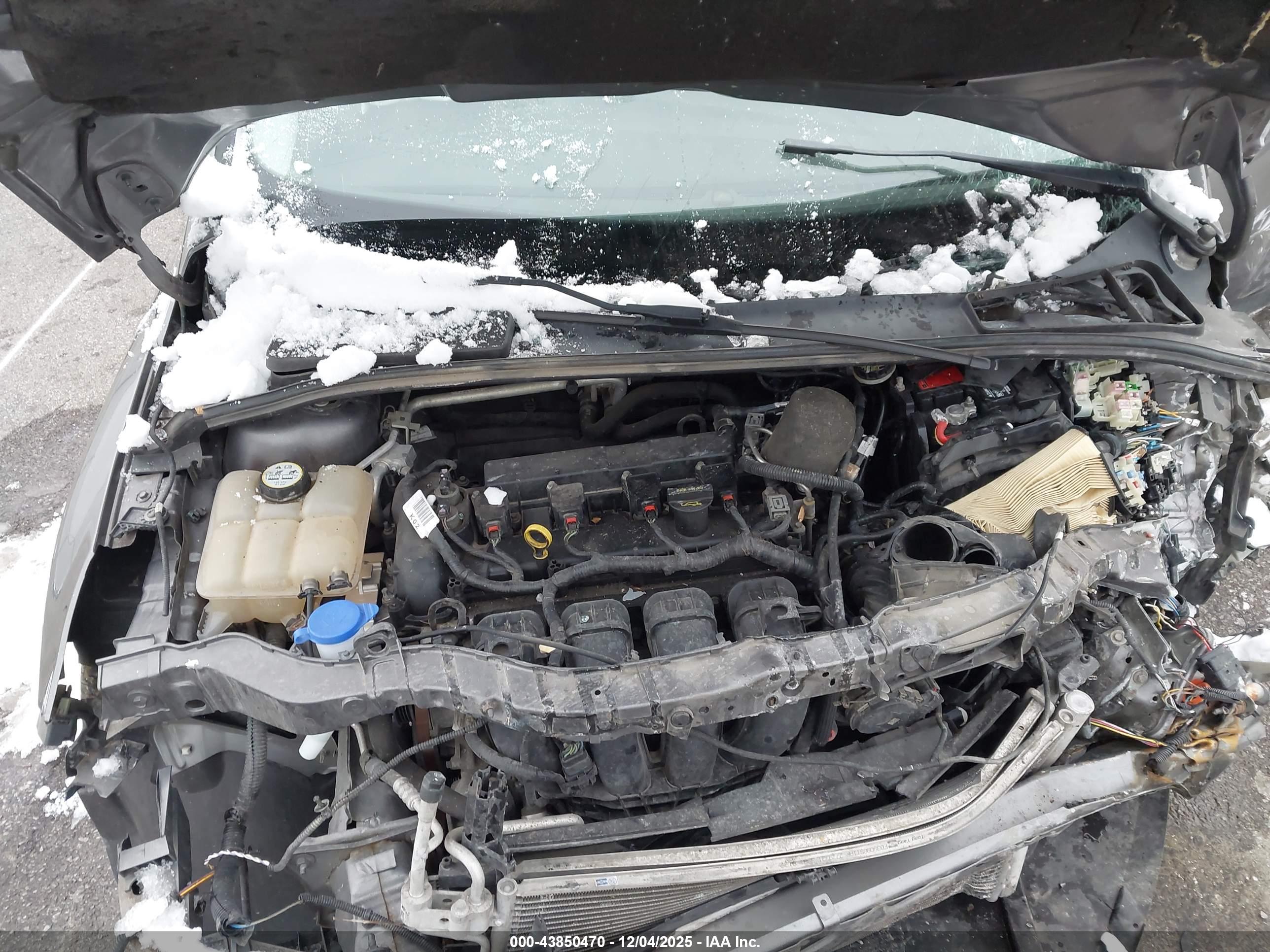 FORD FOCUS image 10