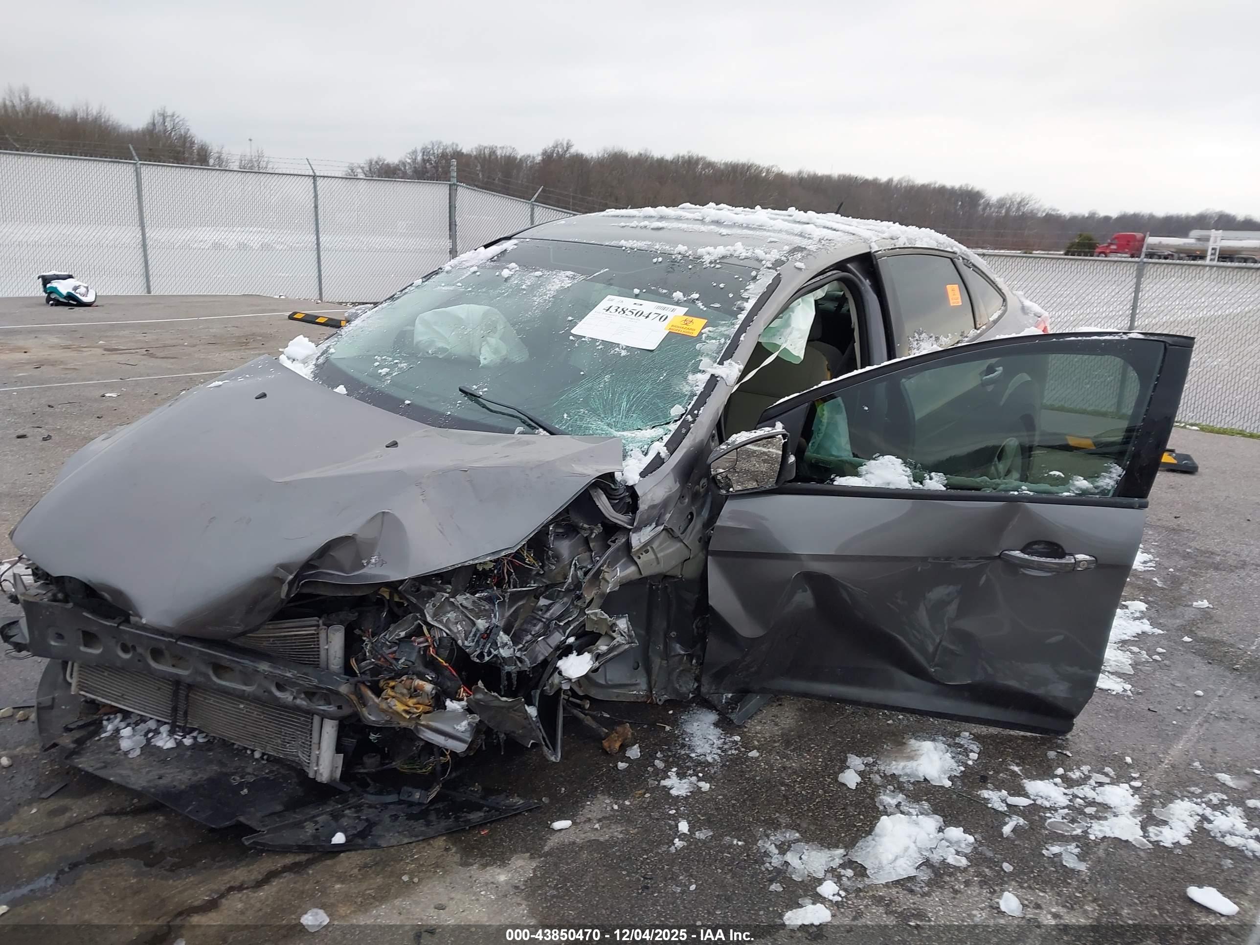 FORD FOCUS image 6