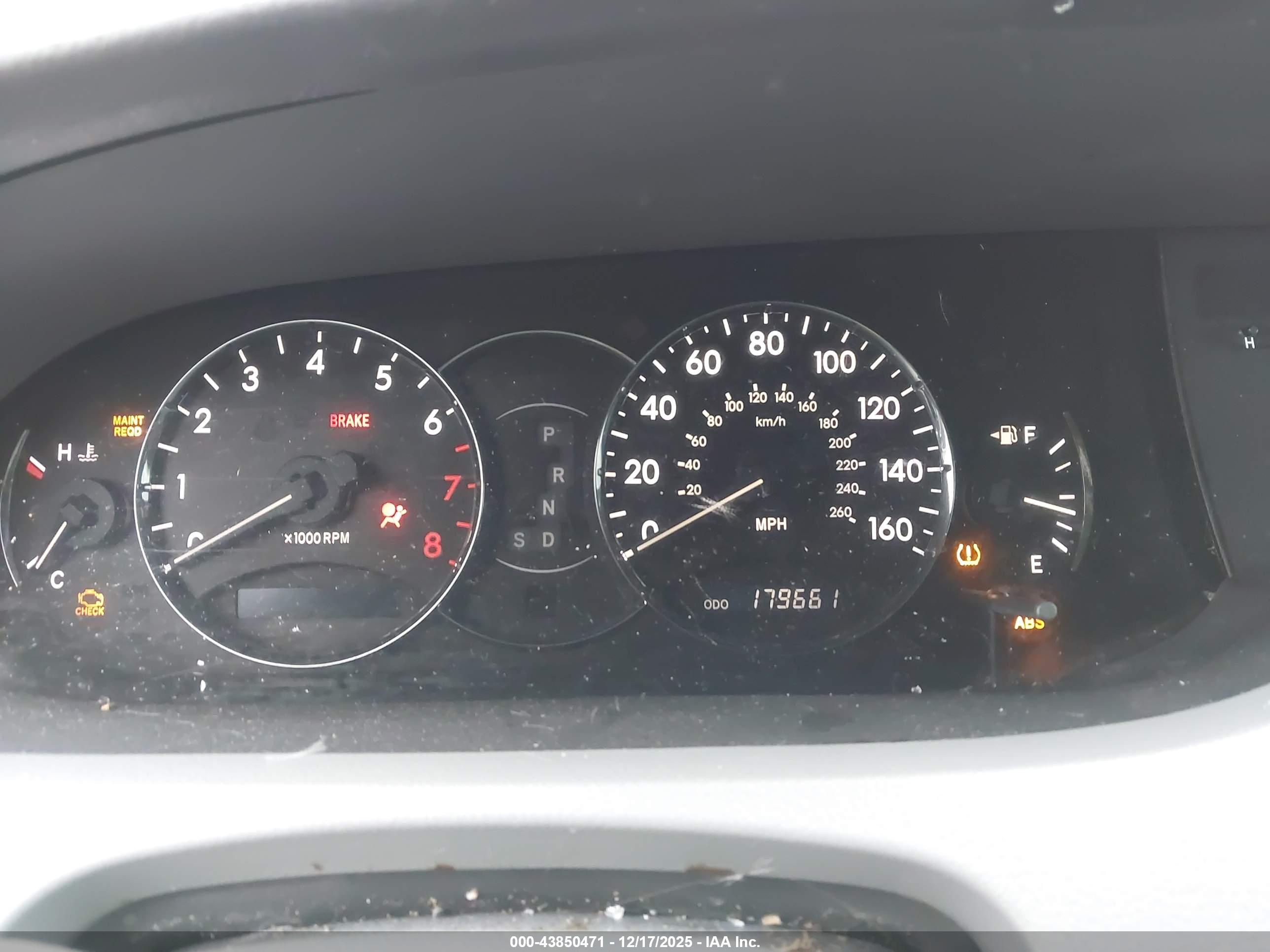 TOYOTA AVALON image 7
