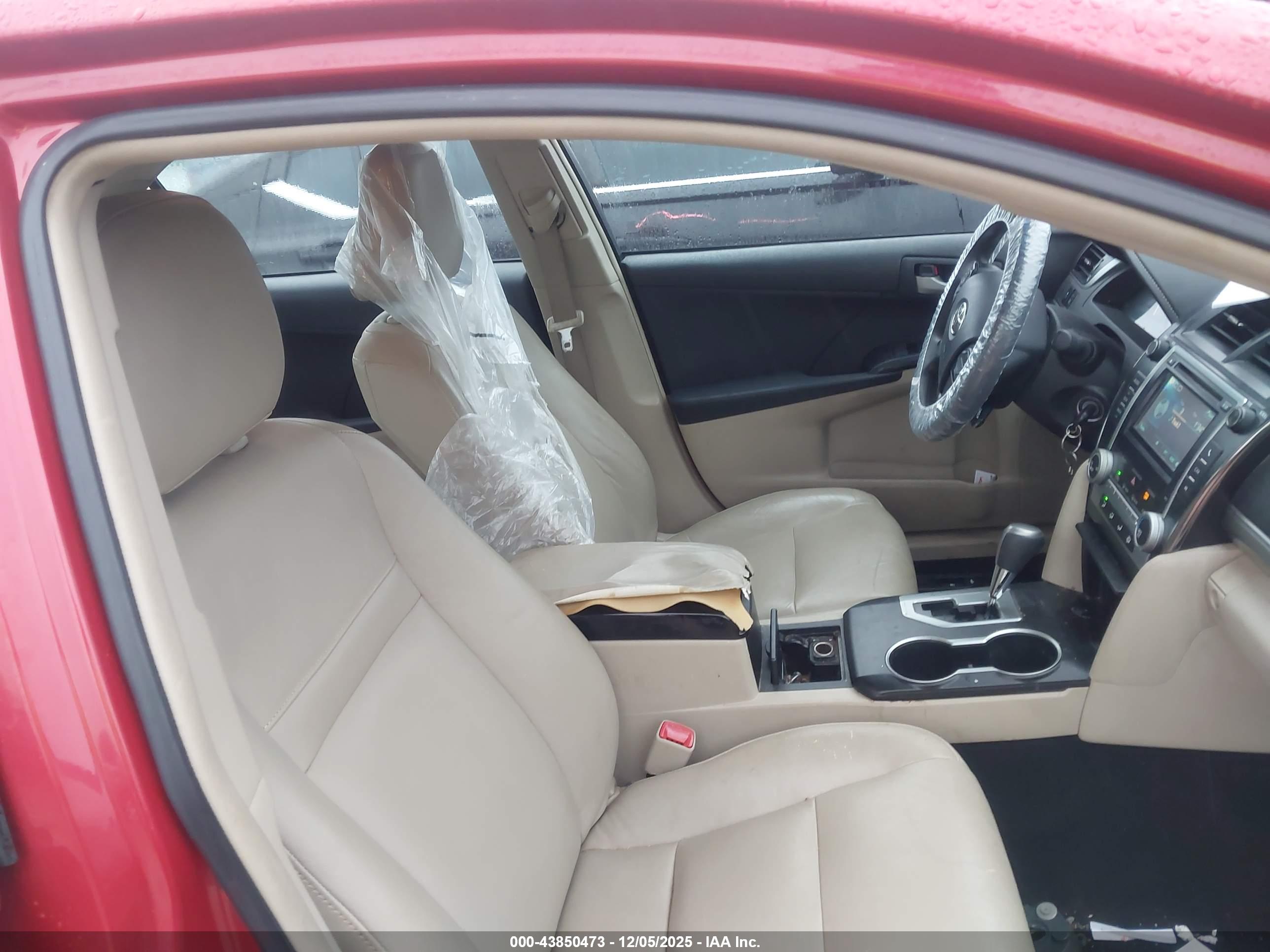 TOYOTA CAMRY image 5
