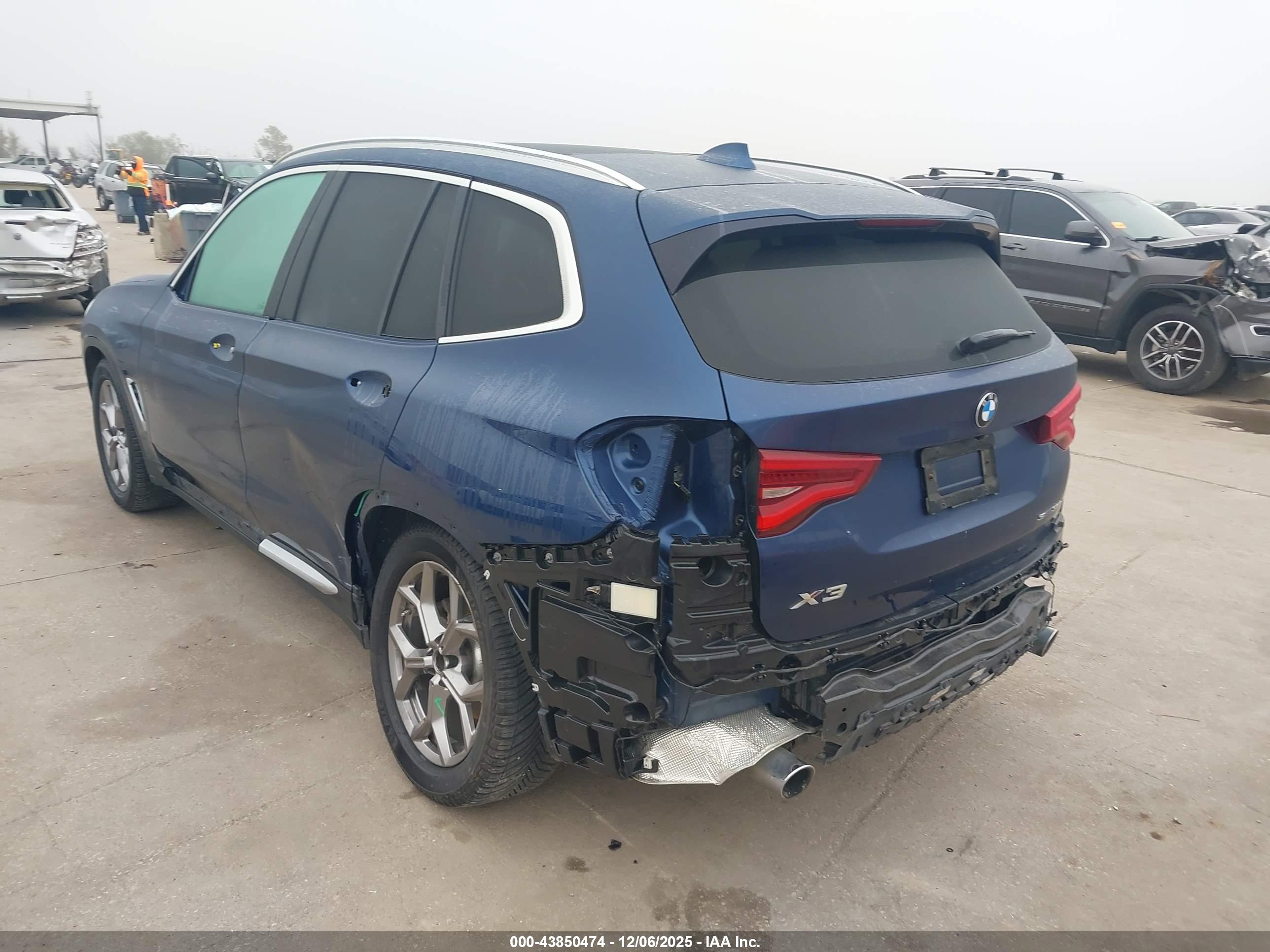 BMW X3 image 3