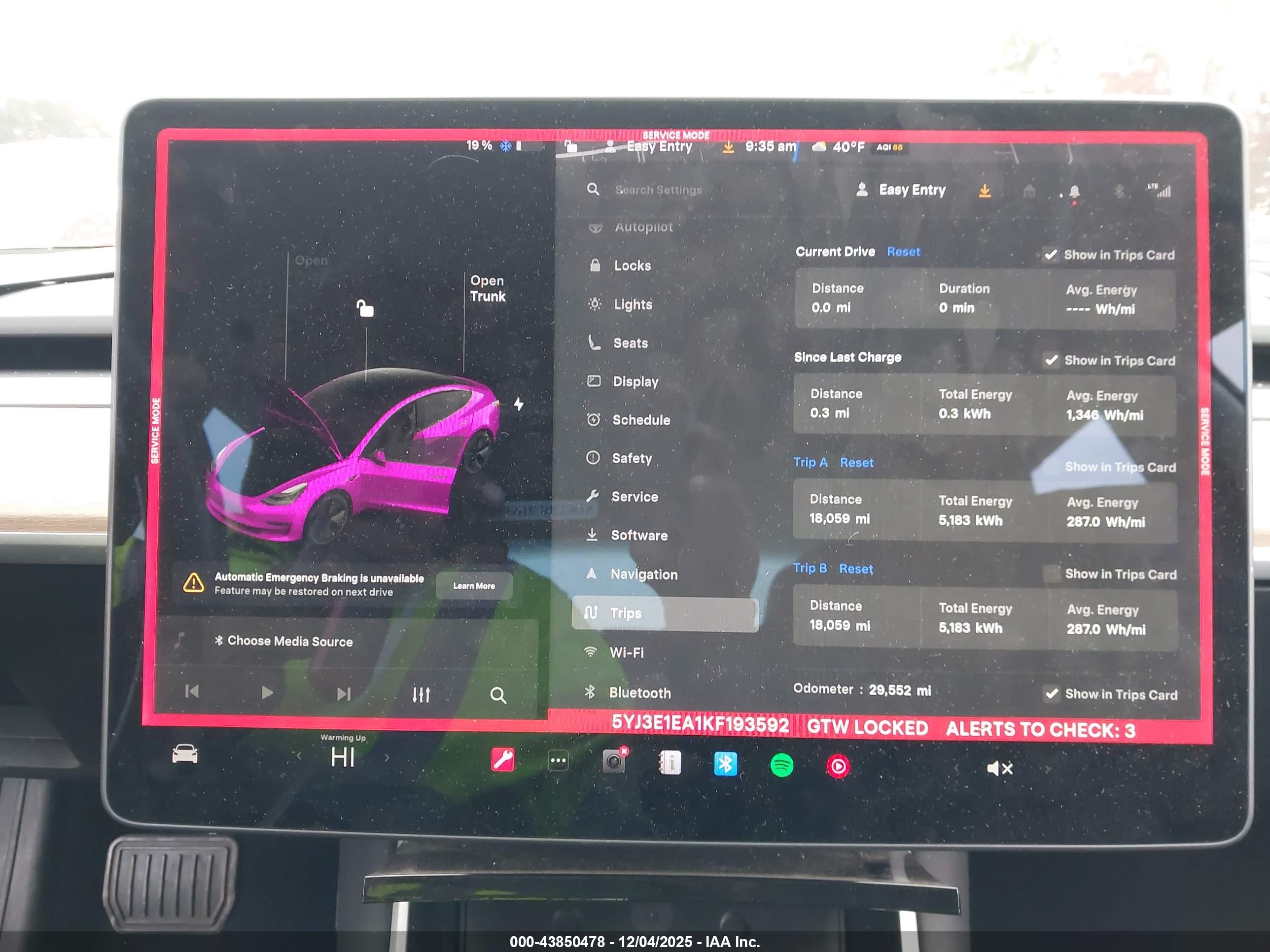 TESLA MODEL image 7
