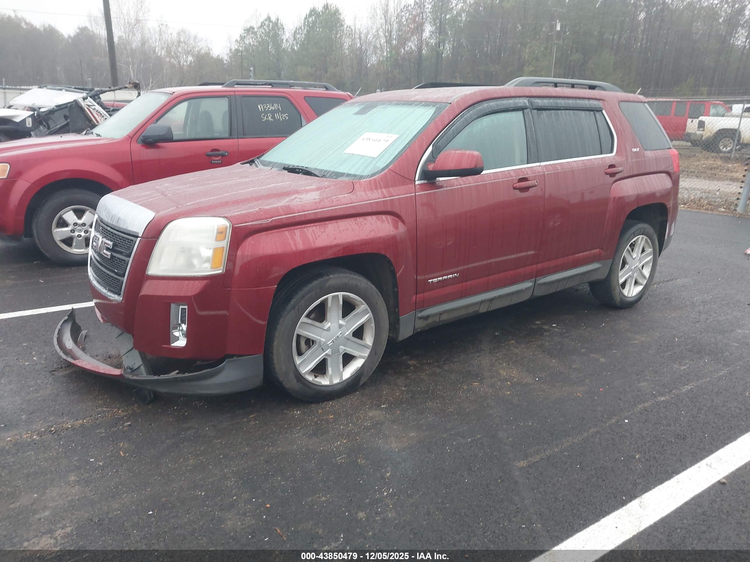 GMC TERRAIN image 2