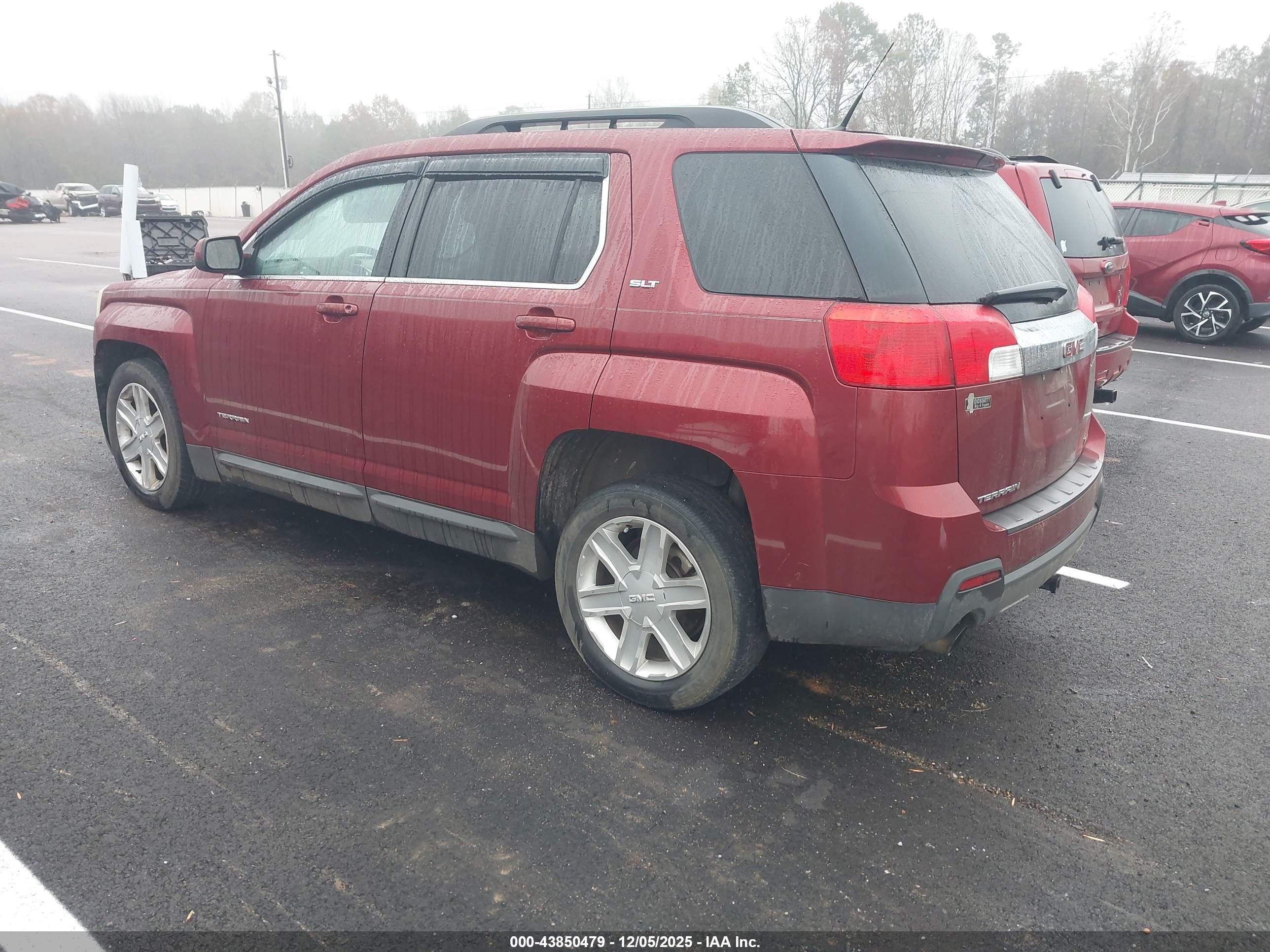 GMC TERRAIN image 3