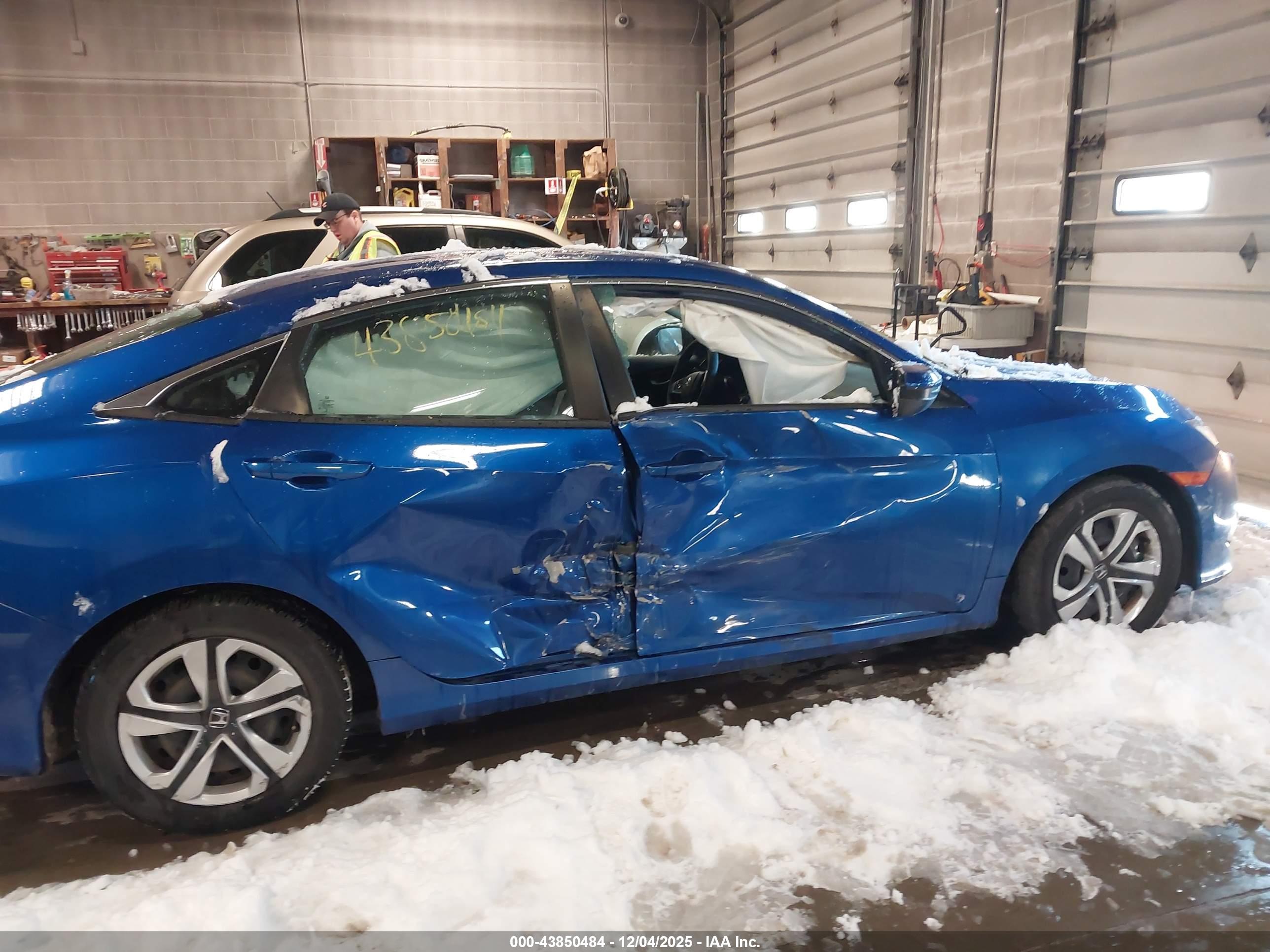 HONDA CIVIC image 6